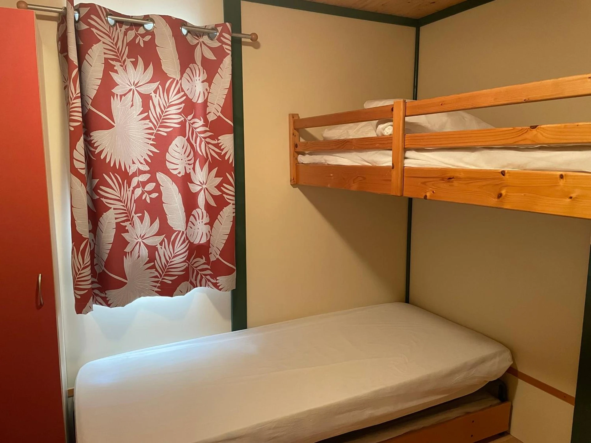 Magnifique chambre pour un séminaire d'entreprise à Camping du Lac - Marcillac-la-Croisille