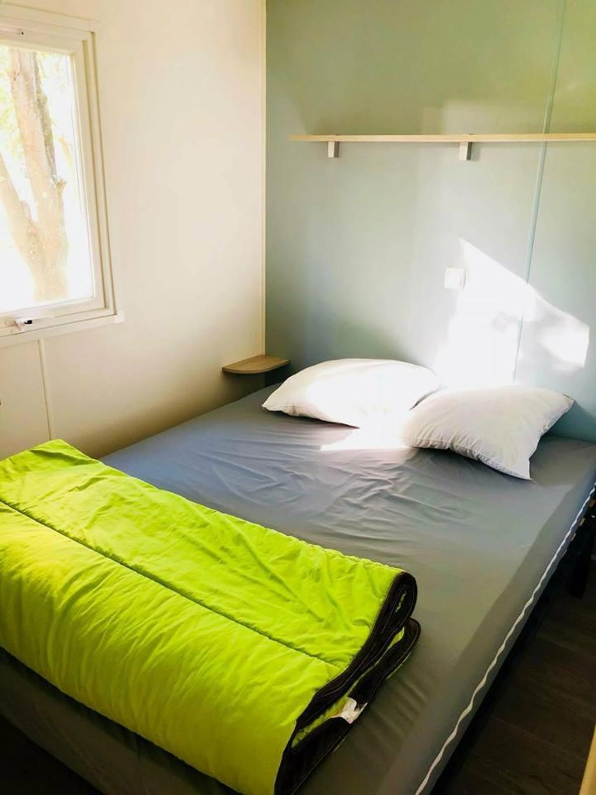 Chambre disponible pour un séminaire d'entreprise à Camping Du Lion - Bourg-Saint-Andéol