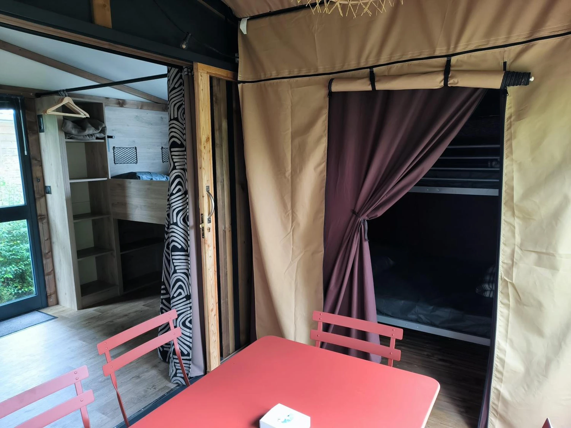 Chambre à CAMPING ONLYCAMP DU MOULIN - Organiser un séminaire d'entreprise à Clisson