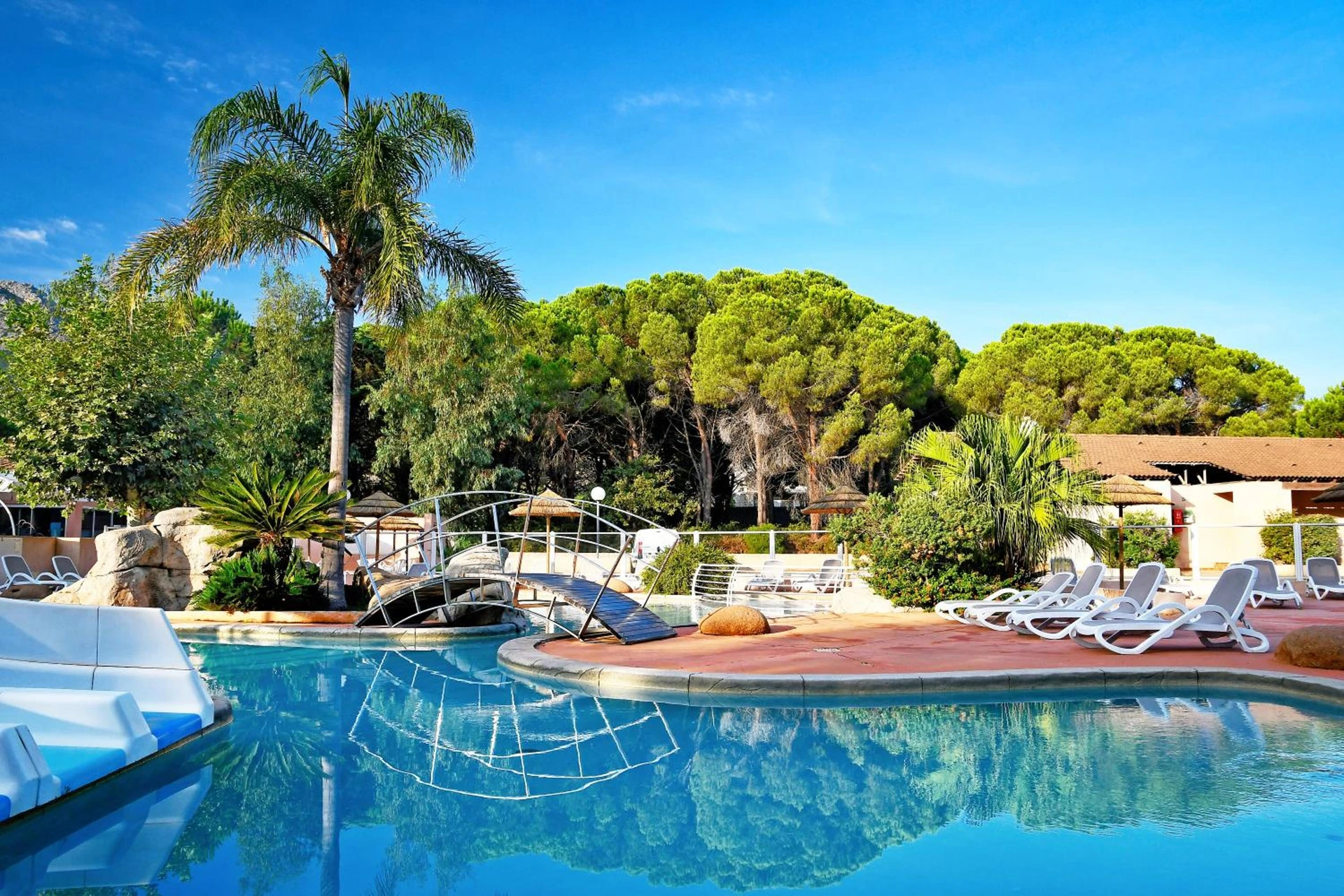 Salle de séminaire à Camping International - Organiser un événement professionnel à Calvi