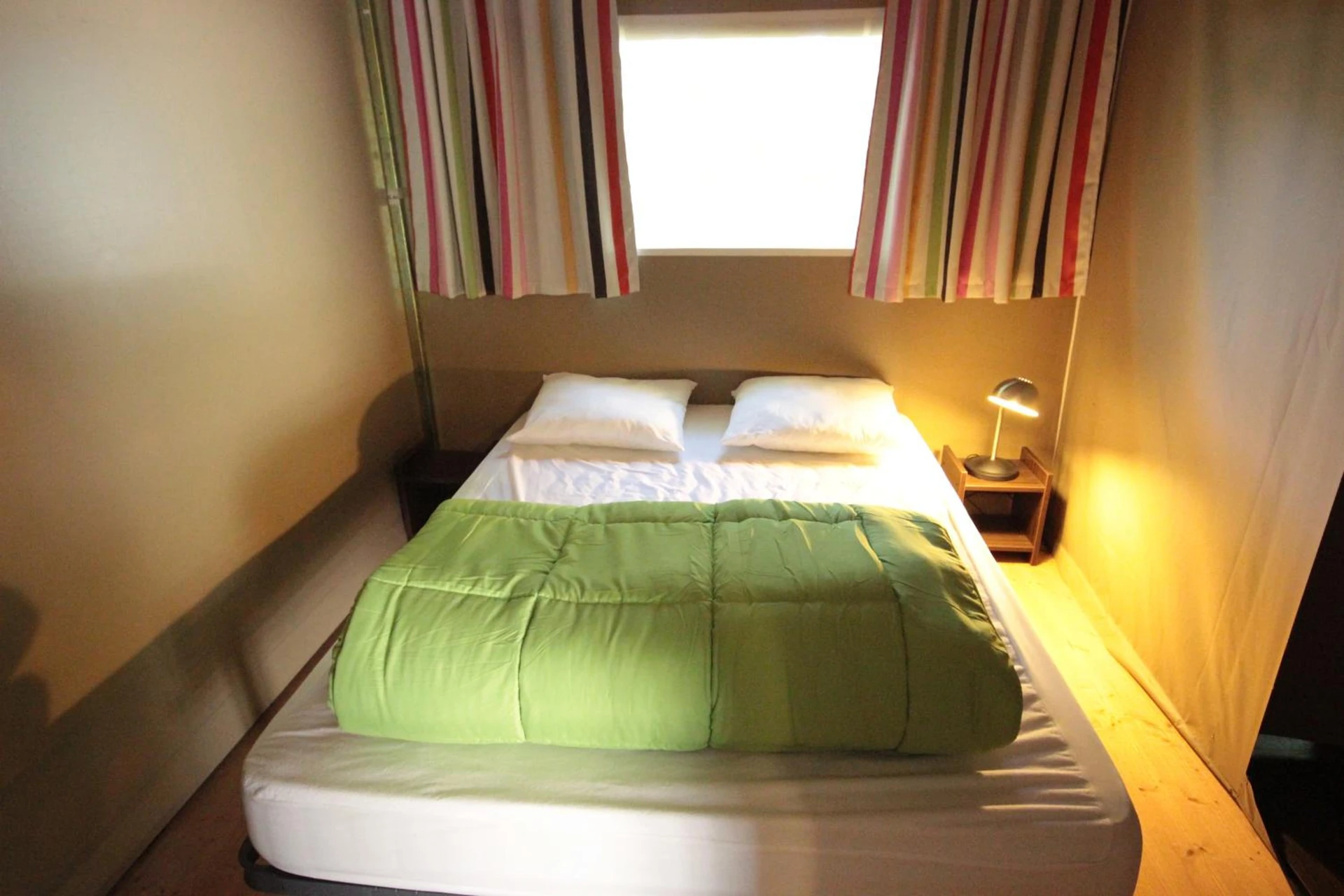 Chambre disponible pour un séminaire d'entreprise à Camping L'îlot du Chail - Sansais