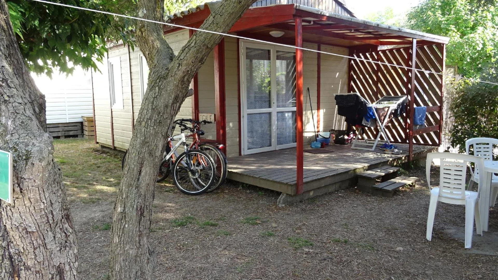 Magnifique chambre pour un séminaire d'entreprise à Camping l'Olivier Junas - Junas