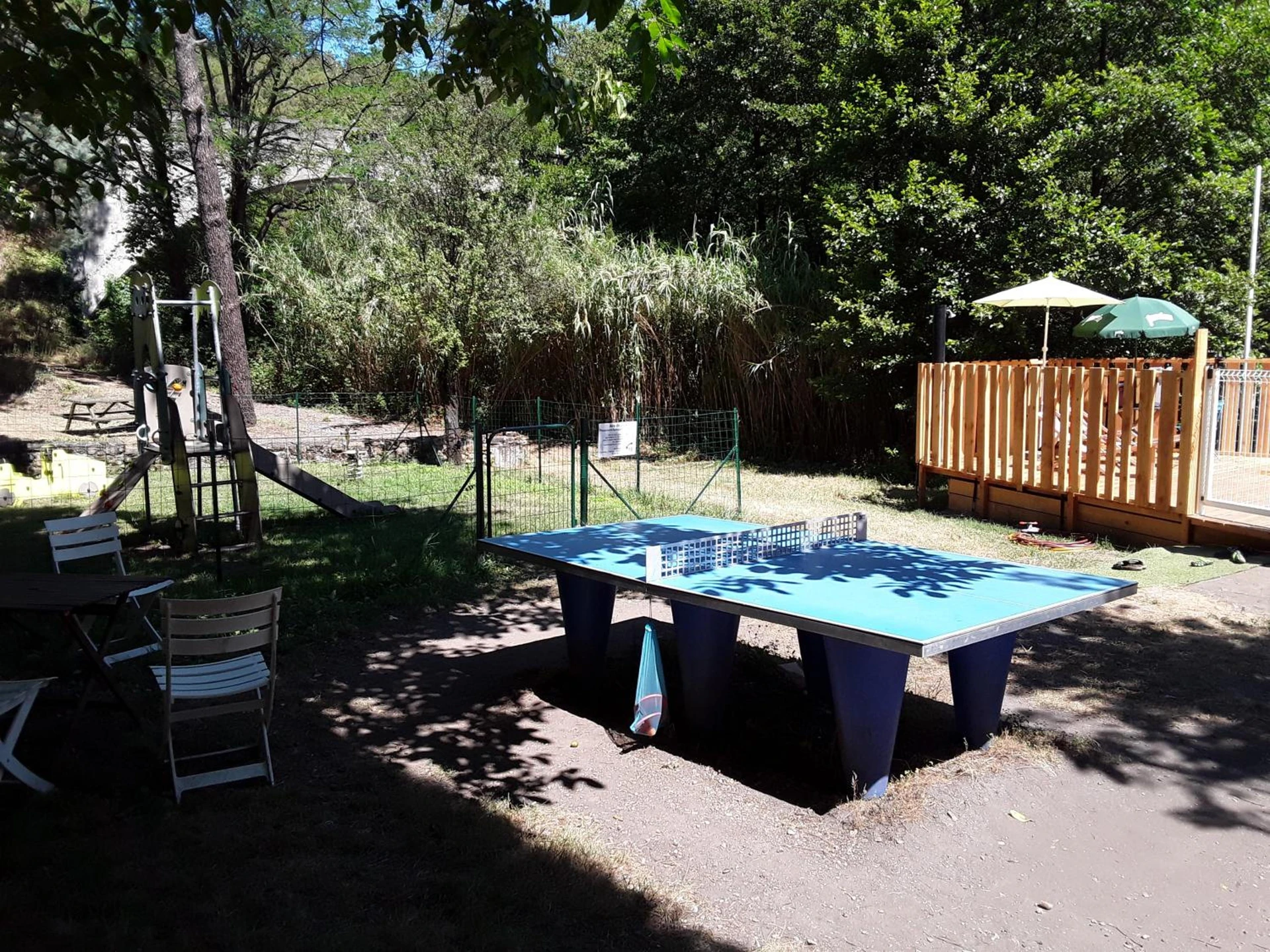 Ambiance de travail pour séminaire d'entreprise à Camping L'Orée des Cévennes - Saint-Jean-de-Valériscle