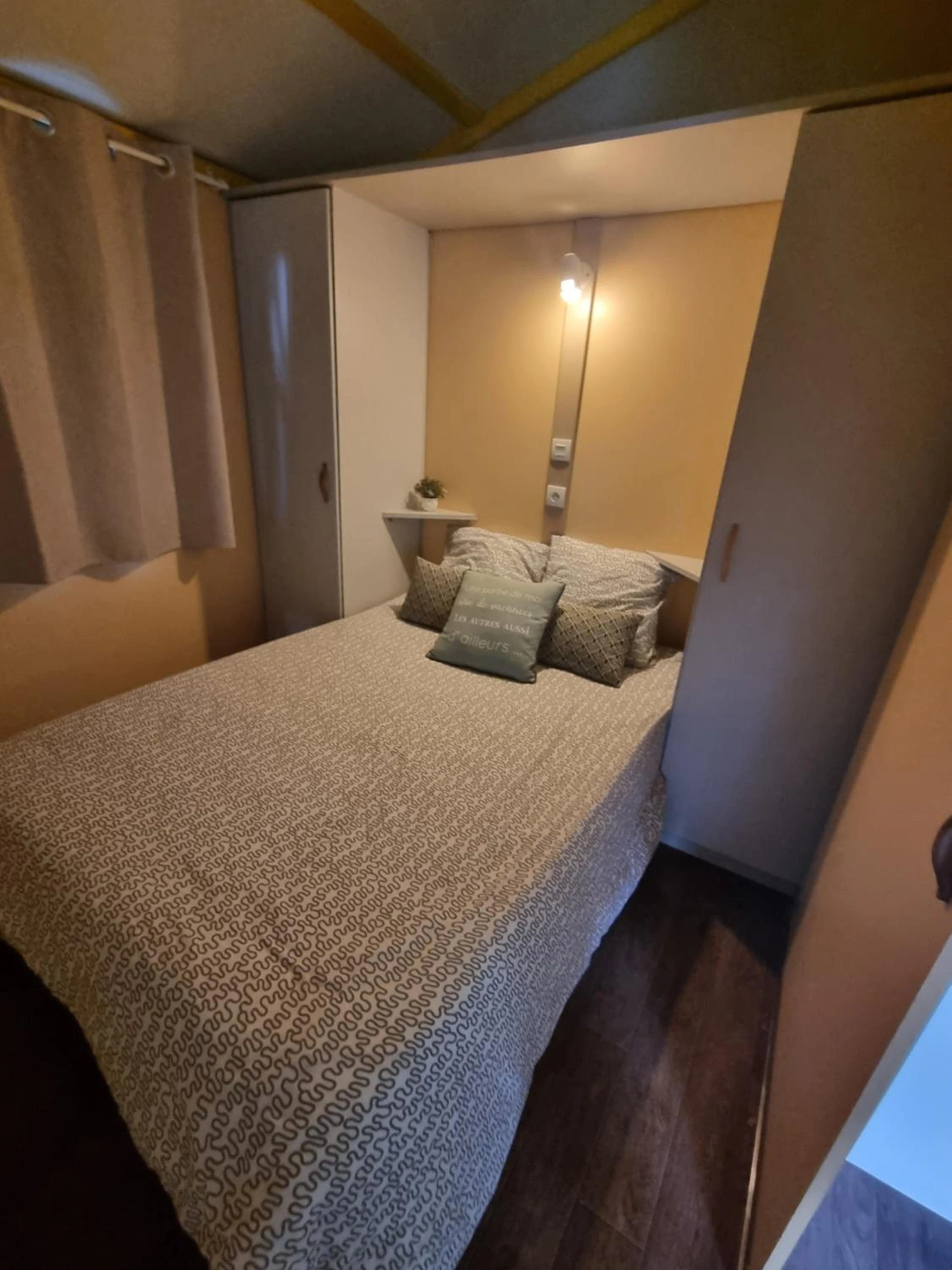 Chambre disponible pour un séminaire d'entreprise à Camping L'Orée des Cévennes - Saint-Jean-de-Valériscle