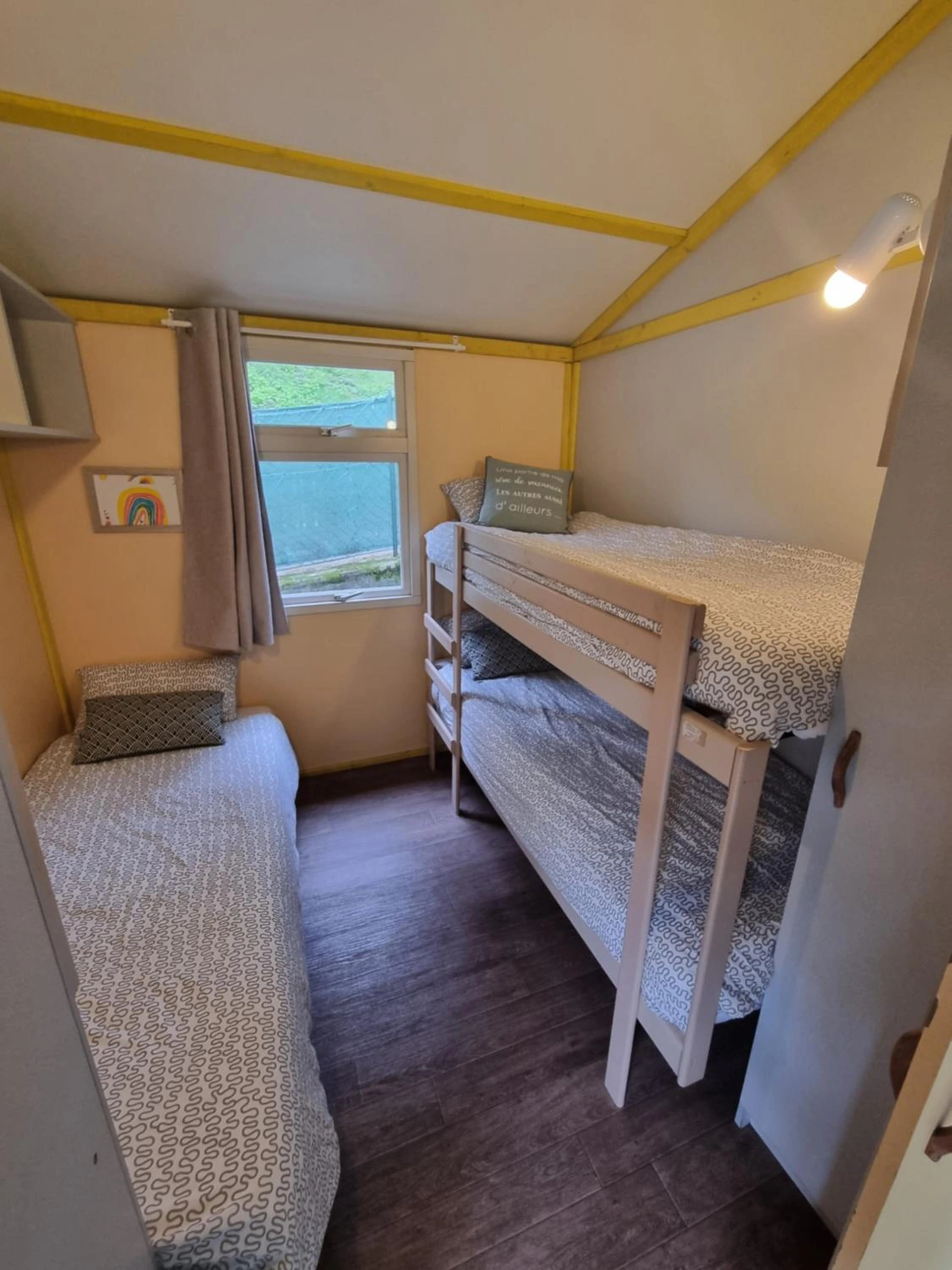 Magnifique chambre pour un séminaire d'entreprise à Camping L'Orée des Cévennes - Saint-Jean-de-Valériscle