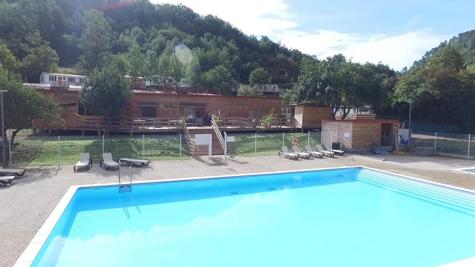 Salle de séminaire à Camping La Bernede - Organiser un événement professionnel à Rennes-les-Bains