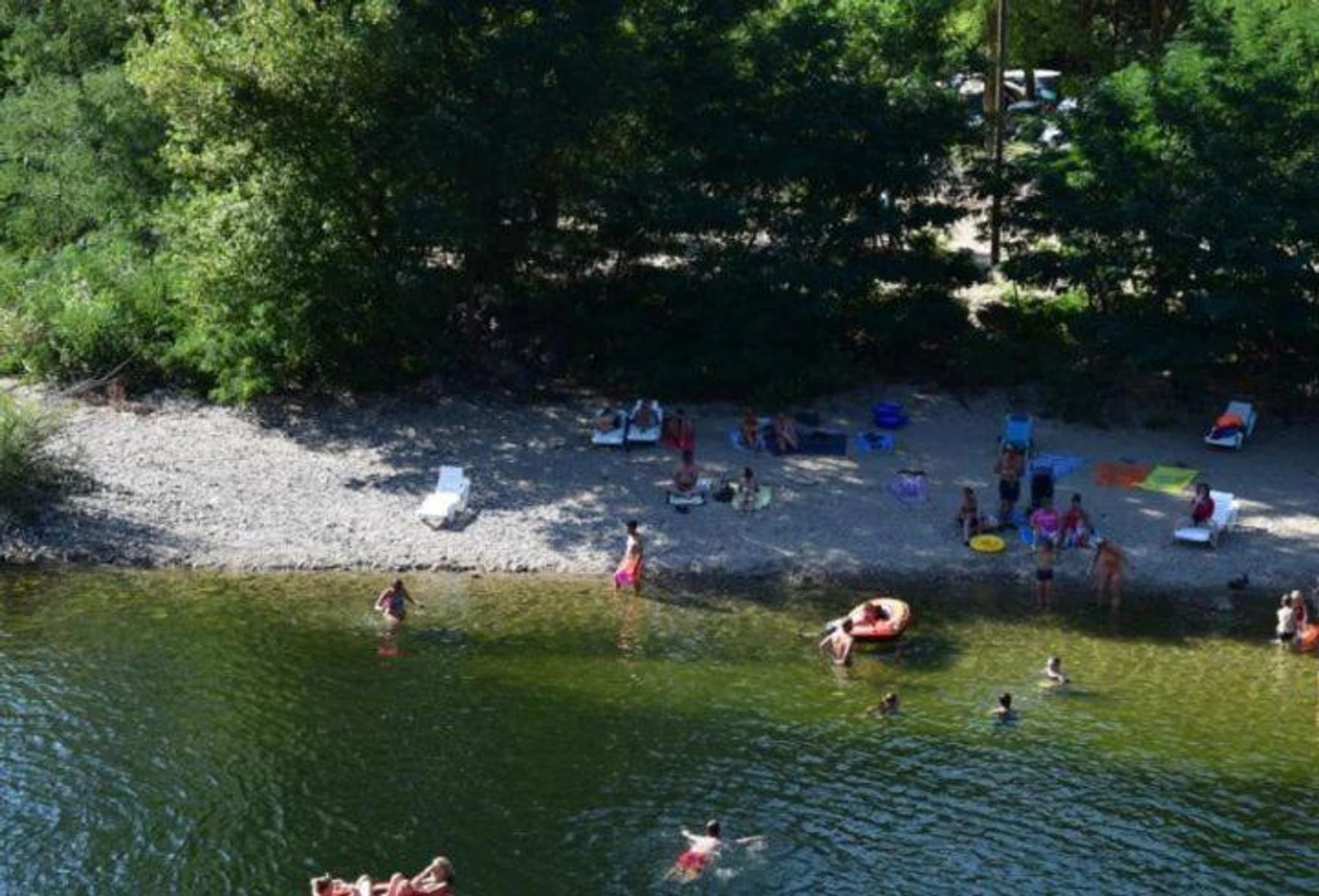 Lieu convivial pour un séminaire d'entreprise à Camping La Charderie - Pont-de-Labeaume - En savoir plus 