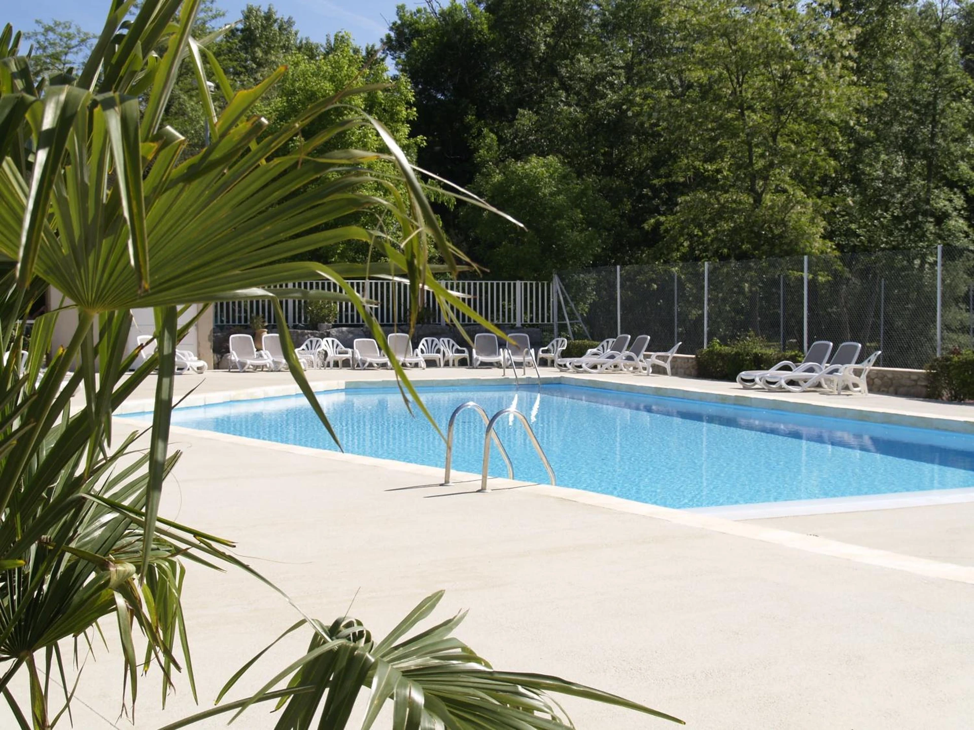 Salle de séminaire à Camping La Digue - Organiser un événement professionnel à Chauzon