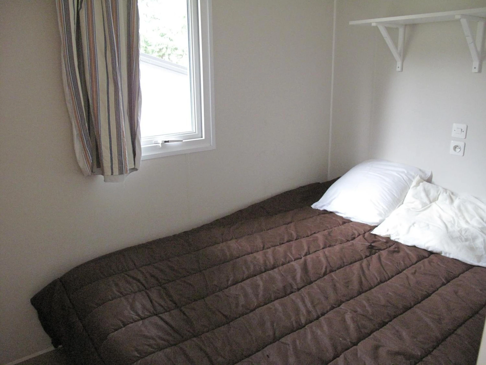 Magnifique chambre pour un séminaire d'entreprise à Camping La Douce Ardèche - Désaignes