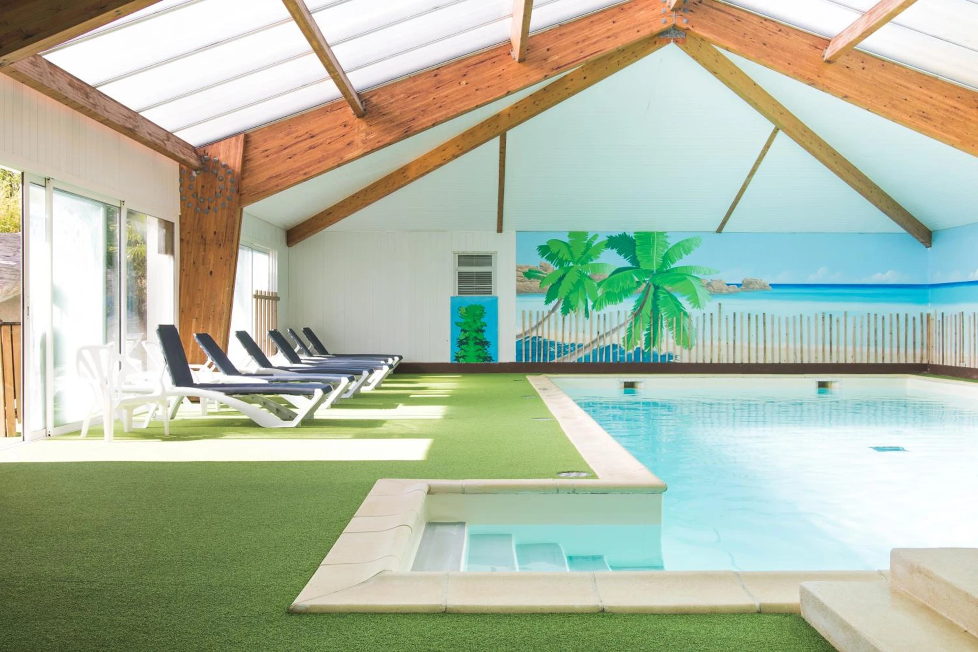 Ambiance de travail pour séminaire d'entreprise à Camping Paradis La Grand'Métairie - Saint-Hilaire-la-Forêt