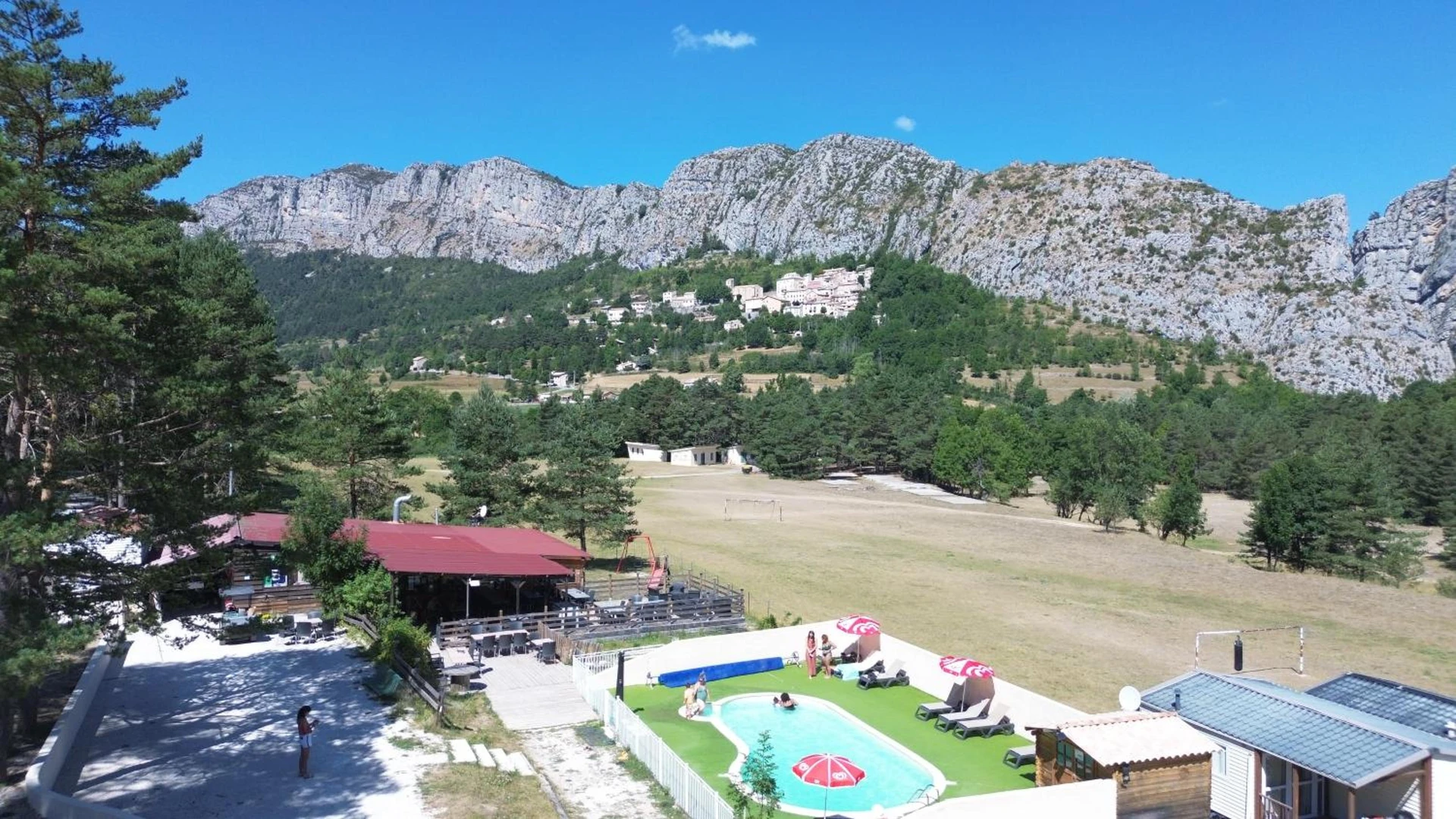 Salle de séminaire à Camping La Pinatelle - Organiser un événement professionnel à Saint-Auban