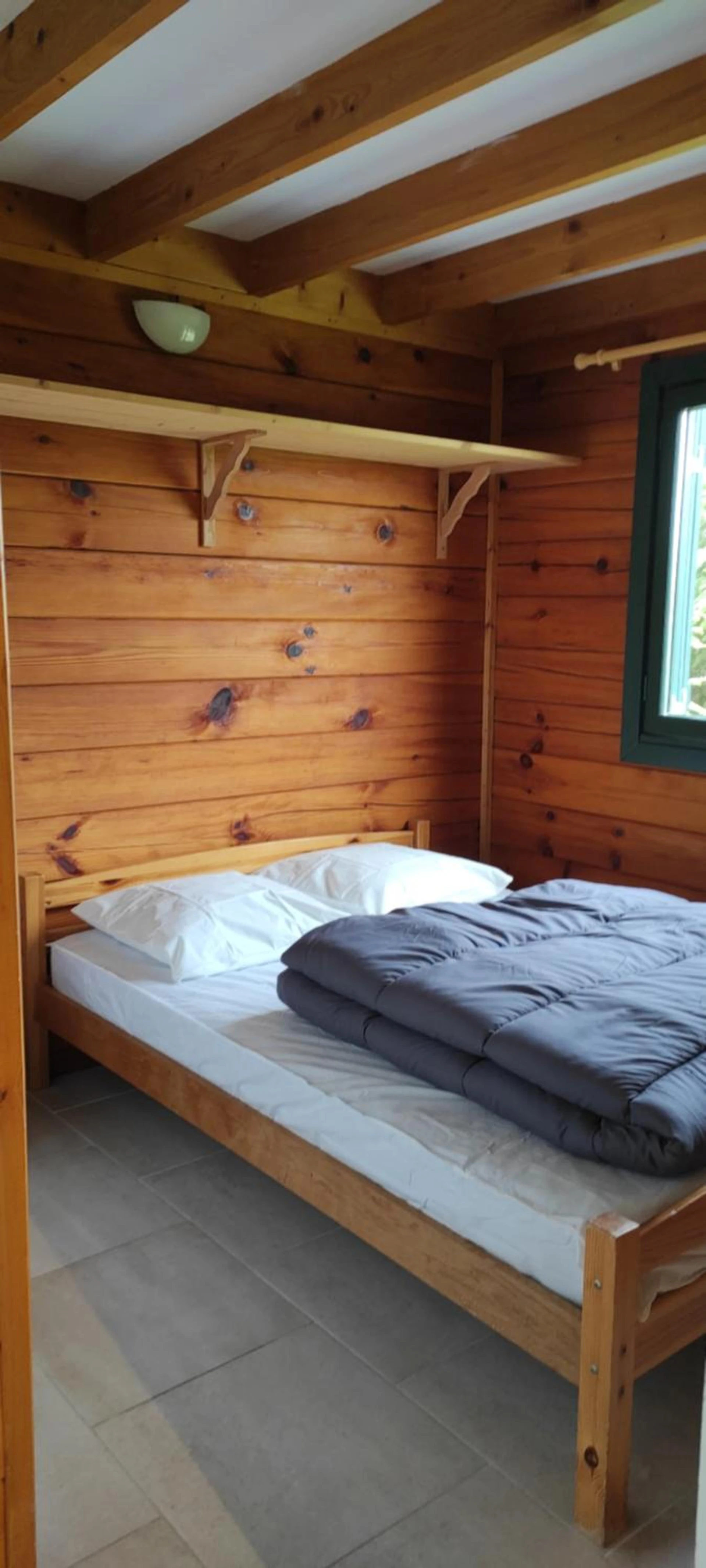 Chambre disponible pour un séminaire d'entreprise à CAMPING ONLYCAMP LA ROSERAIE - Descartes