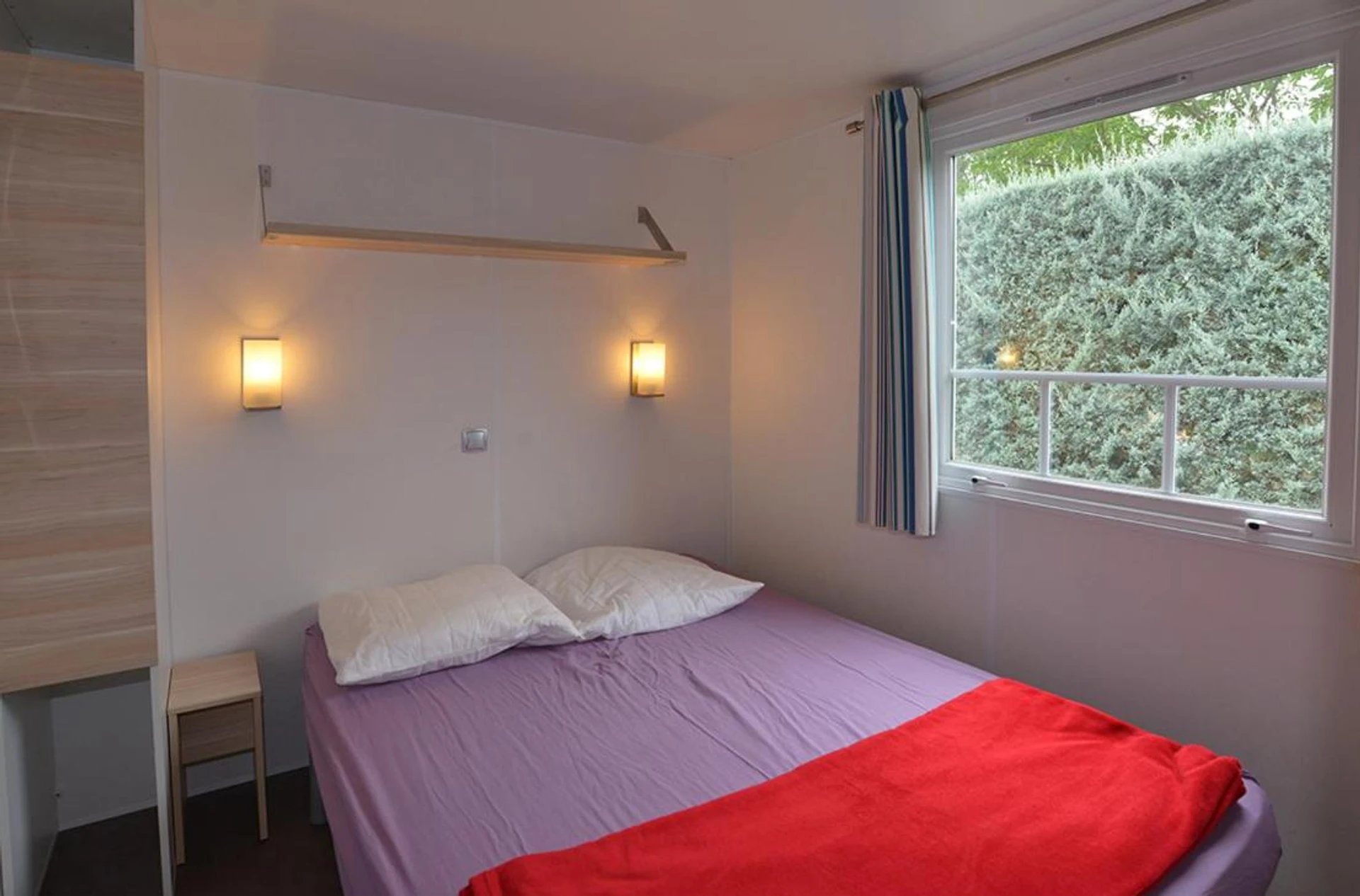 Chambre disponible pour un séminaire d'entreprise à Camping la Rouviere les Pins - Vagnas