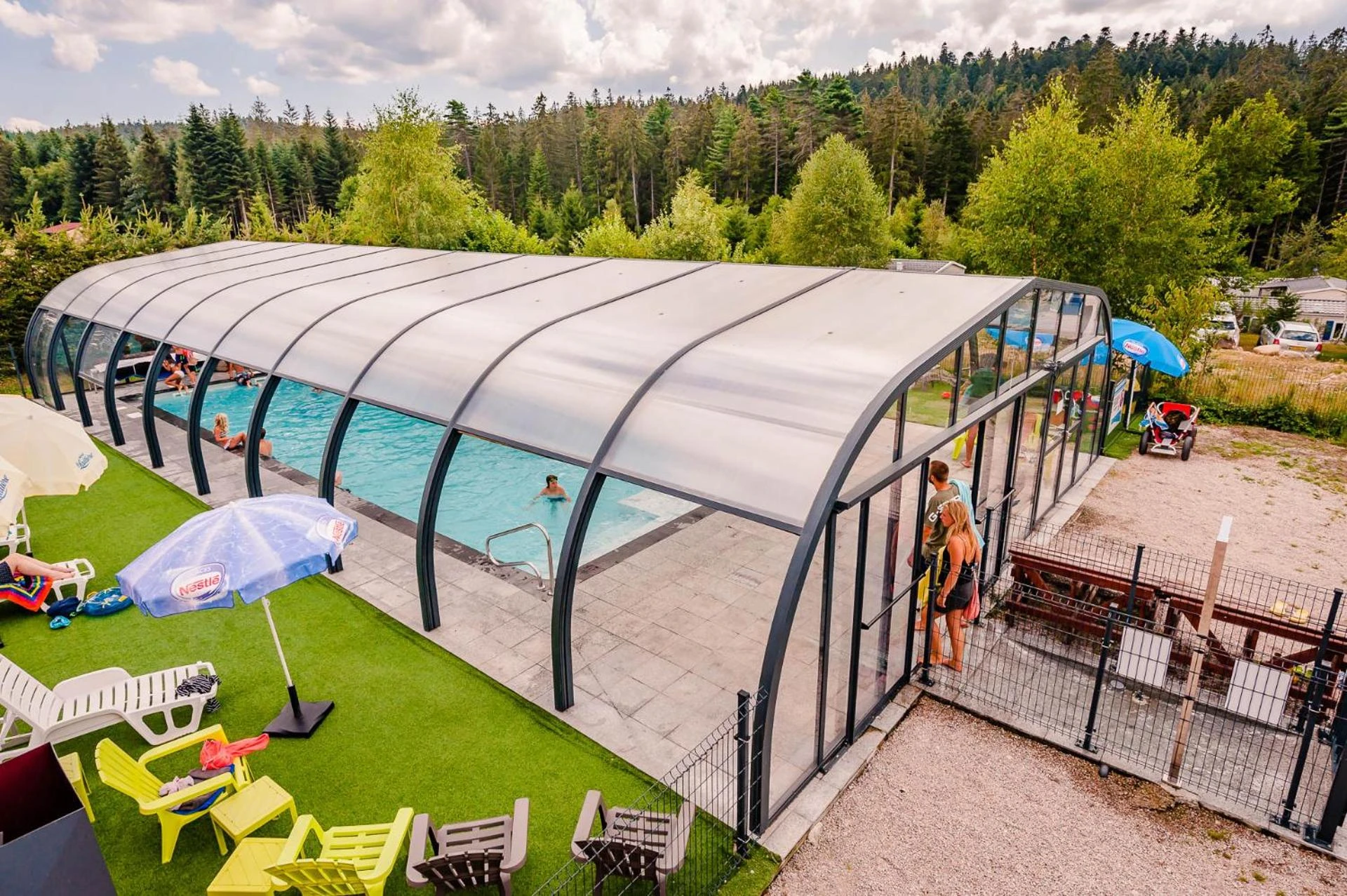 Organiser un séminaire d'entreprise : Flower Camping La Sténiole à granges-sur-vologne
