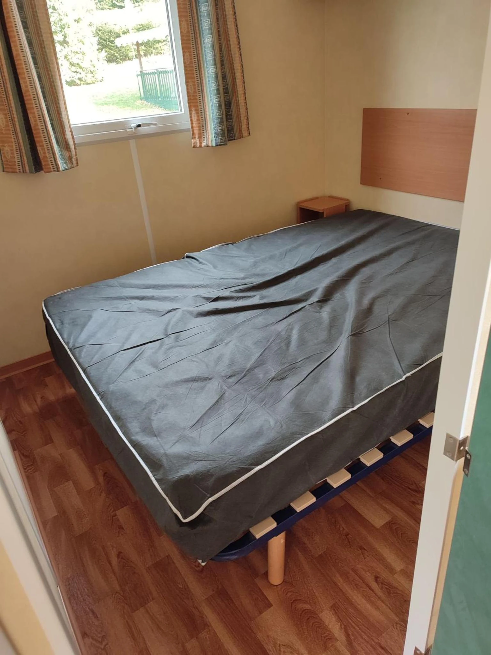 Chambre disponible pour un séminaire d'entreprise à Camping la Vallée - La Tour-dʼAuvergne