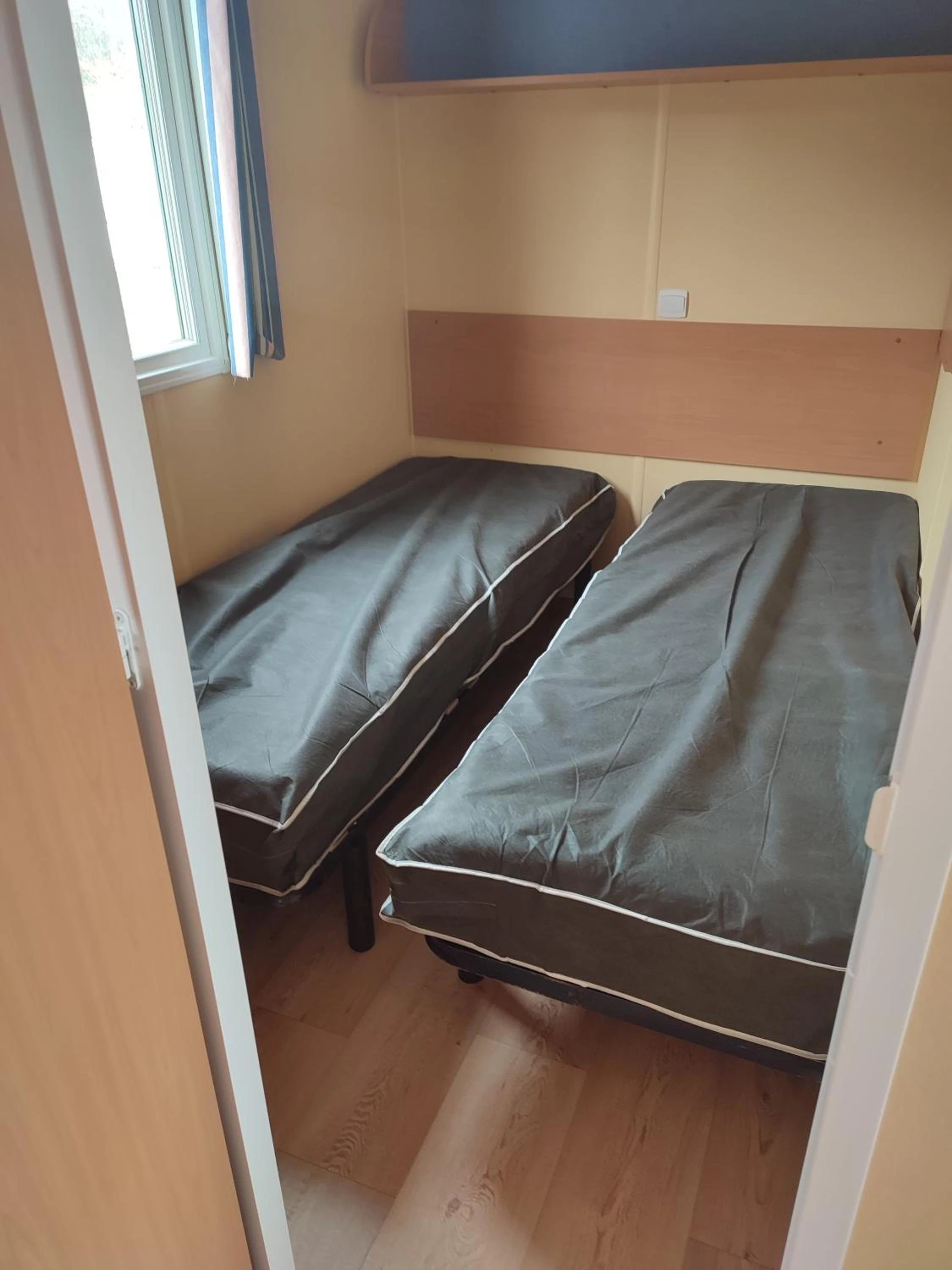 Chambre disponible pour un séminaire d'entreprise à Camping la Vallée - La Tour-dʼAuvergne