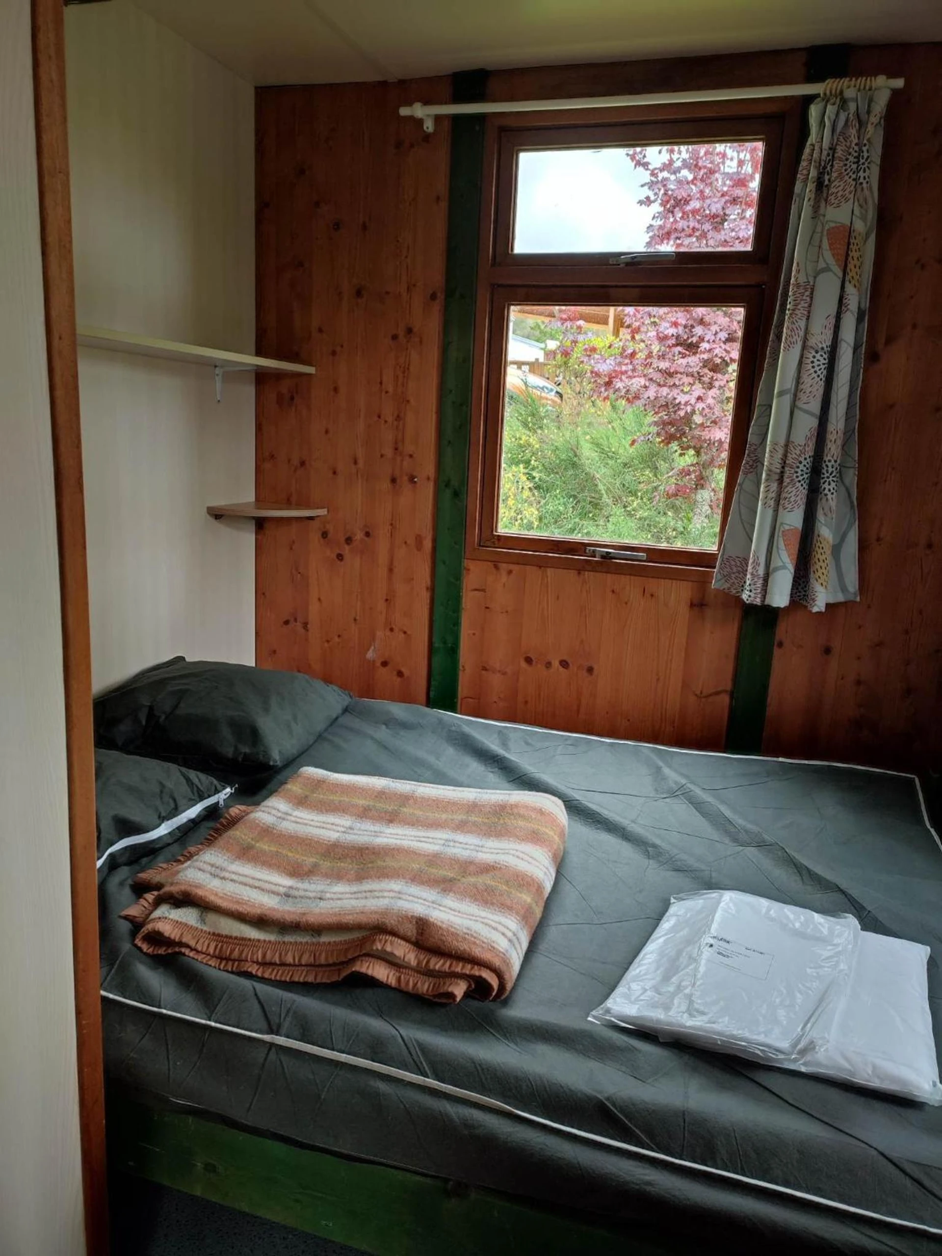 Chambre disponible pour un séminaire d'entreprise à Camping la Vallée - La Tour-dʼAuvergne