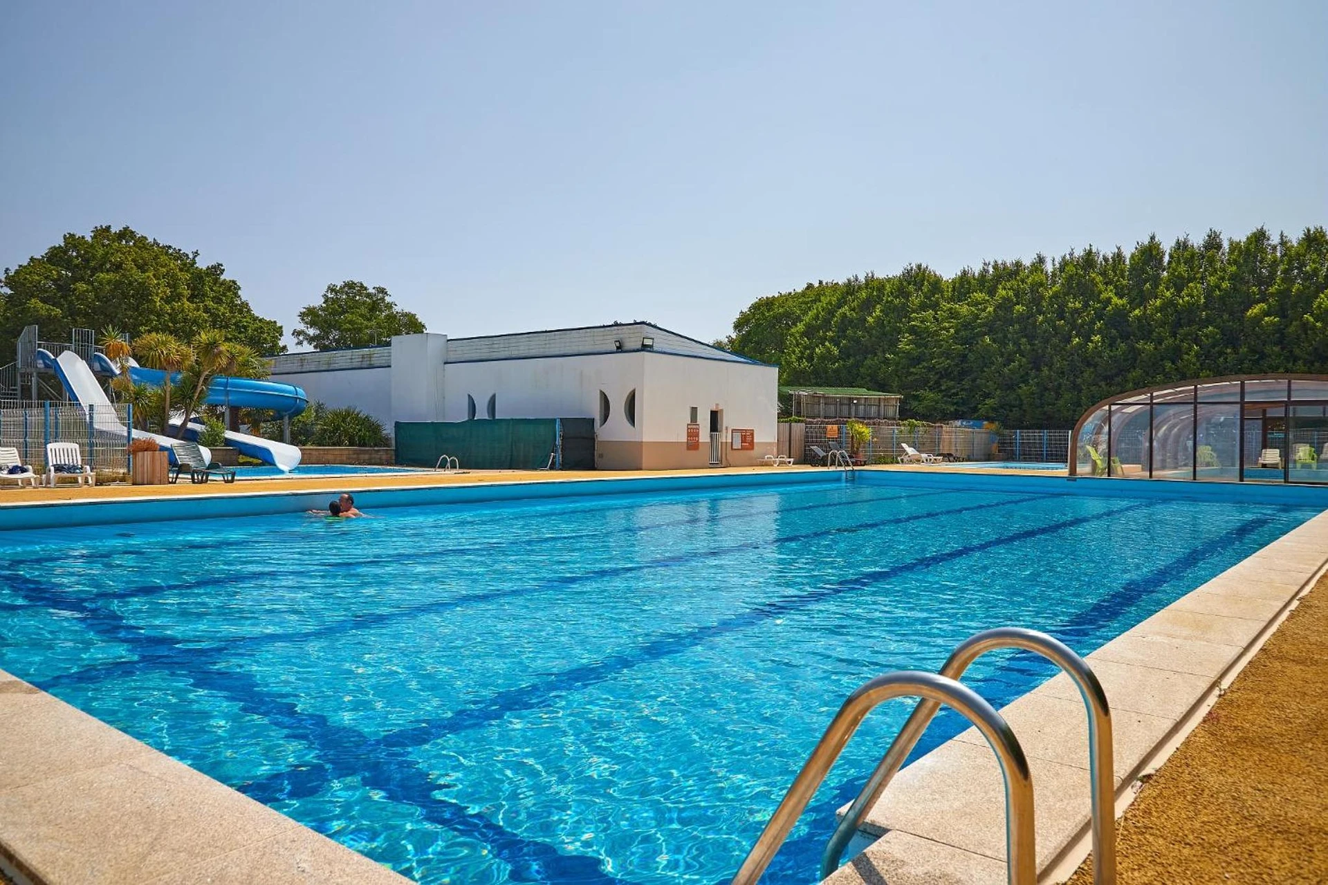 Organiser un séminaire d'entreprise : Camping Le Bois de Pleuven à saint-yvi