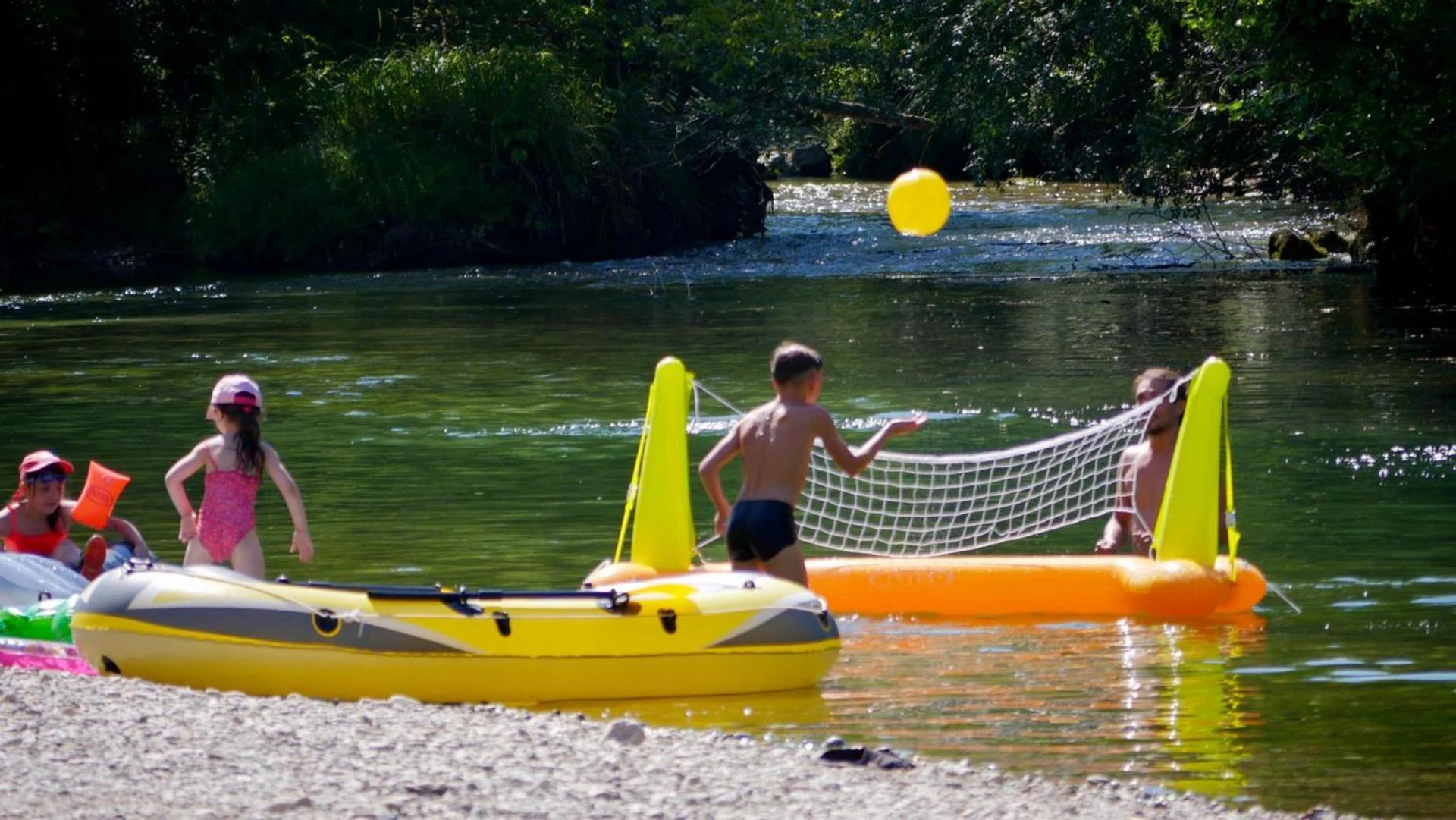 Espaces de team building à Camping Le Chassezac - Organiser un séminaire d'entreprise à Sampzon