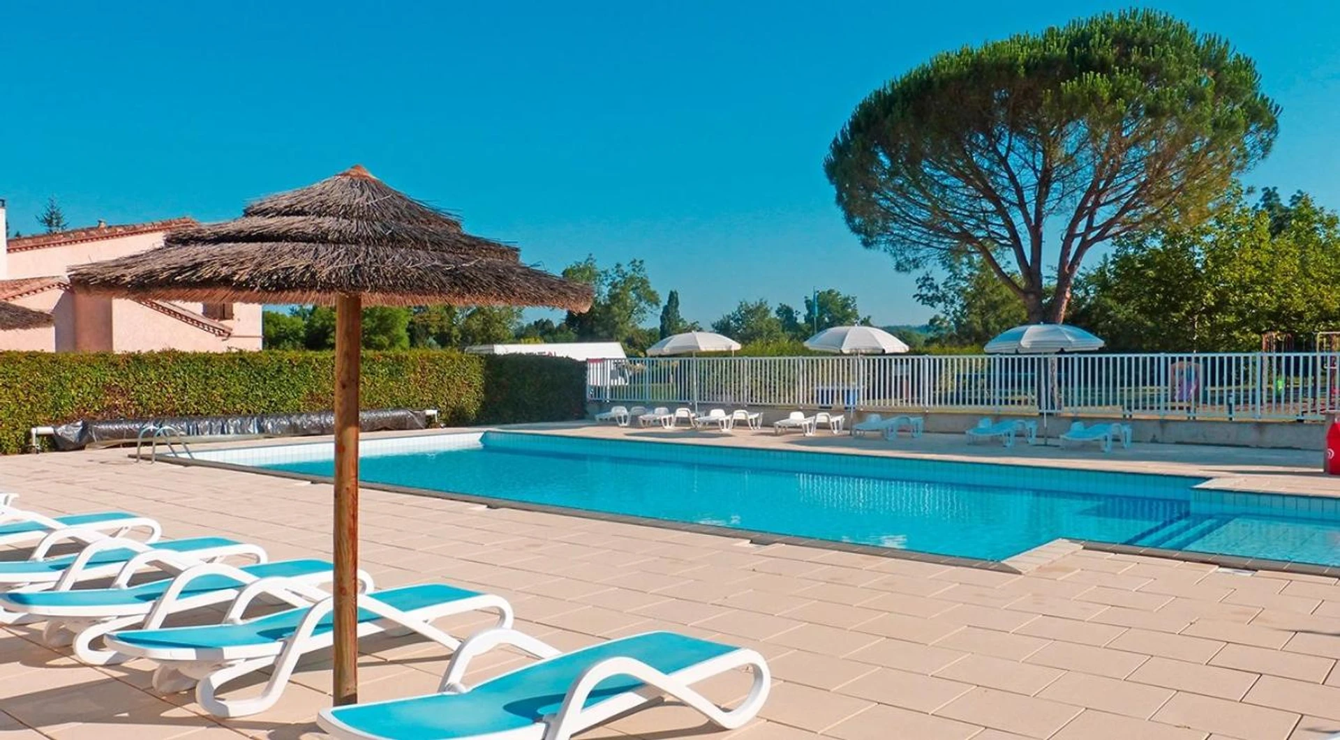 Salle de séminaire à camping Le Clos de la Lère - Organiser un événement professionnel à Cayriech