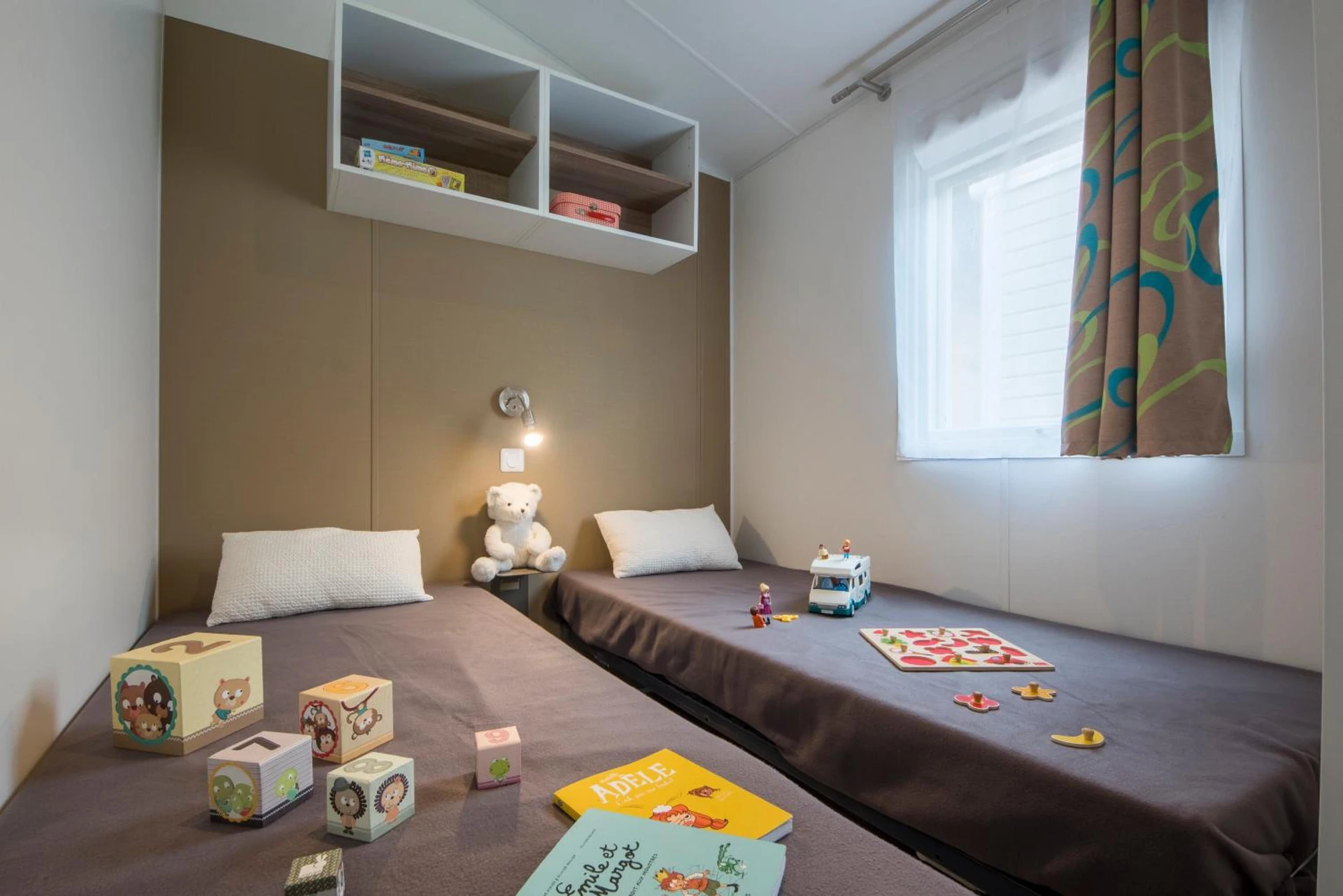 Chambre disponible pour un séminaire d'entreprise à Camping Le château du gibanel - Saint-Martial-Entraygues