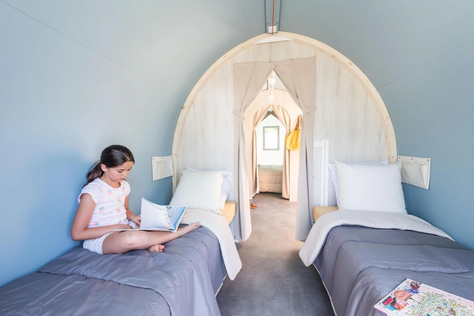 Chambre disponible pour un séminaire d'entreprise à Camping Le château du gibanel - Saint-Martial-Entraygues