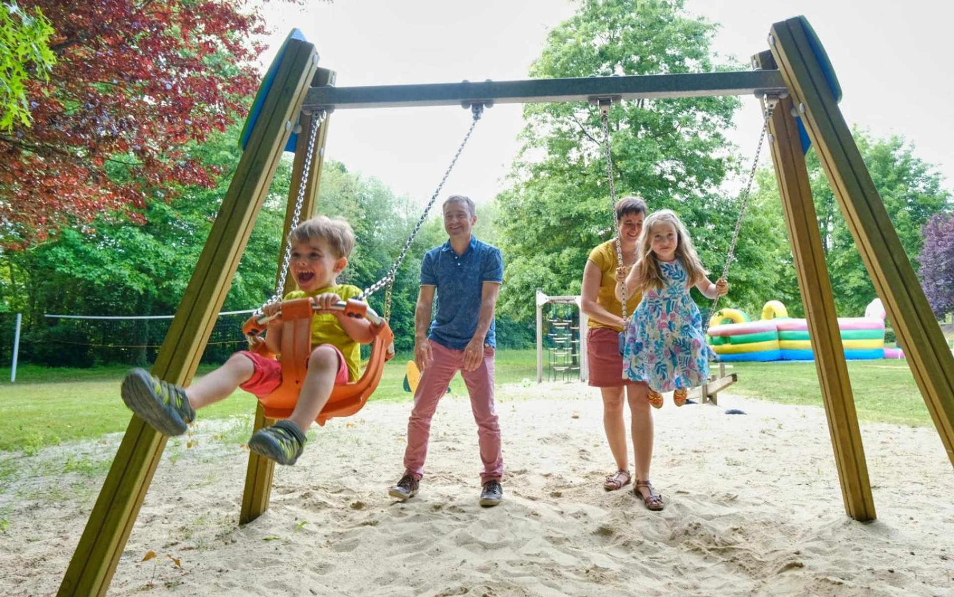 Organiser un séminaire d'entreprise : Camping Le Hameau du Petit Lay à mouchamps