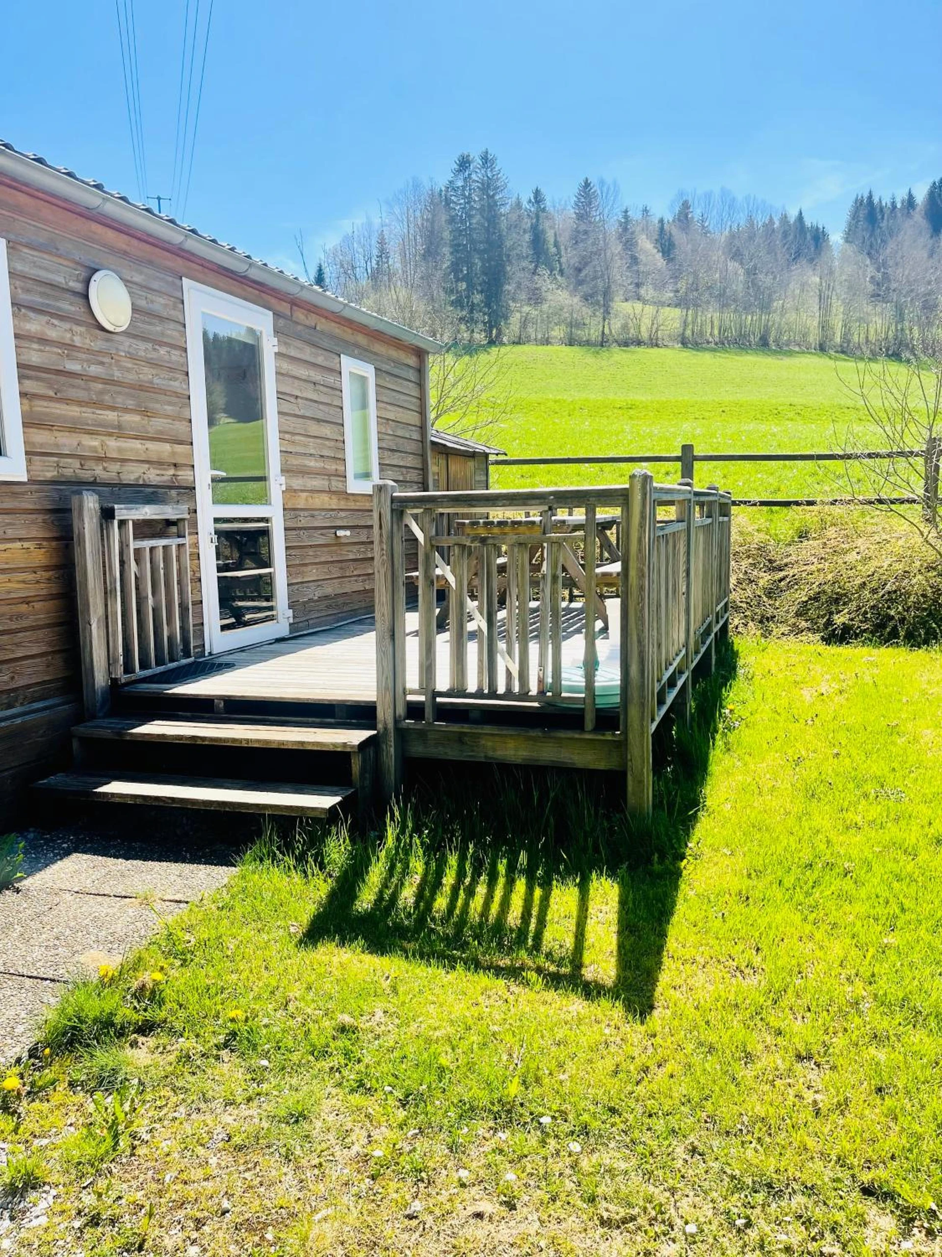 Salle de séminaire à Camping Le Miroir - Organiser un événement professionnel à Les Hôpitaux-Neufs