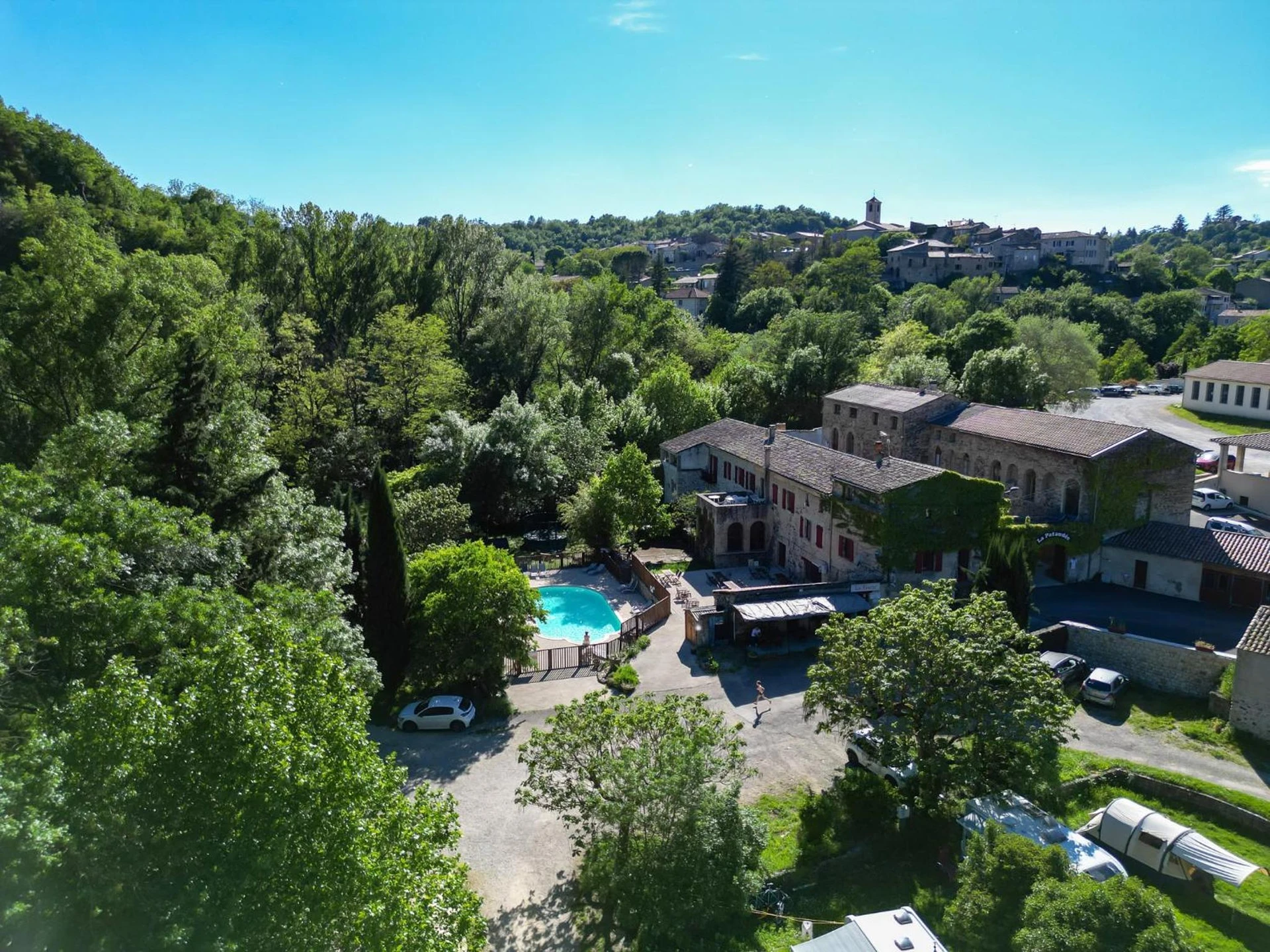 Salle de séminaire à Le Moulin D'onclaire Camping et chambres d'hôtes - Organiser un événement professionnel à Coux