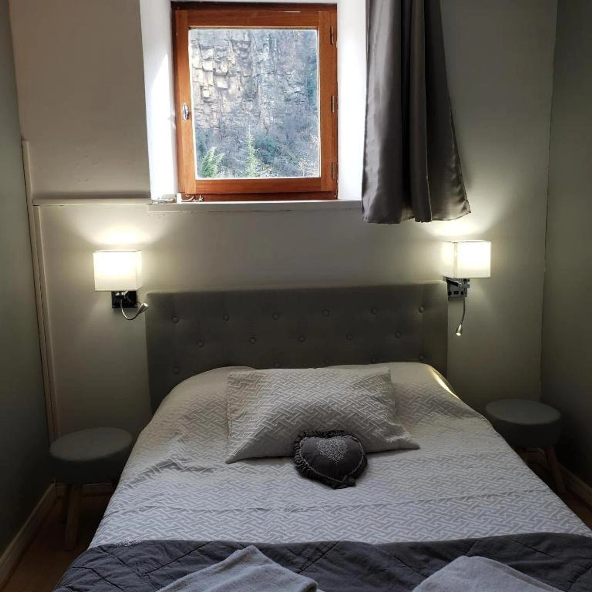 Chambre disponible pour un séminaire d'entreprise à Le Moulin D'onclaire Camping et chambres d'hôtes - Coux