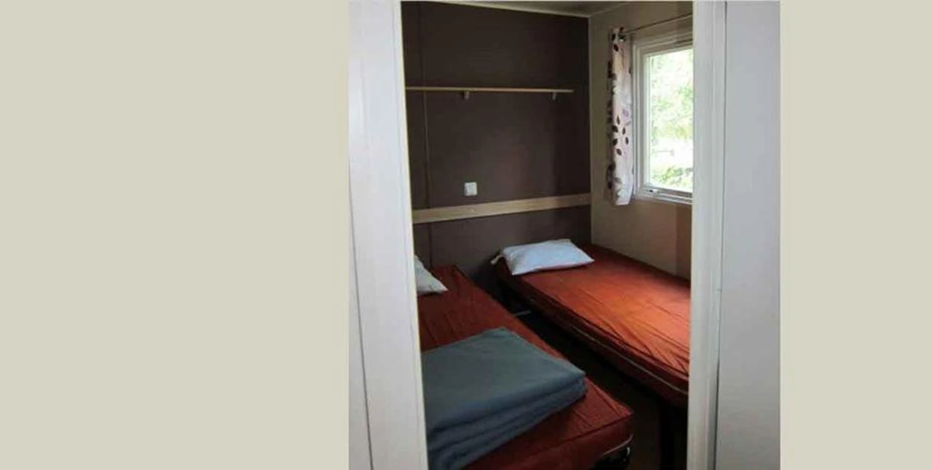 Chambre disponible pour un séminaire d'entreprise à Camping le Moulin de David -Gaugeac Monpazier 24540 - Cabane -Mobil-home 3 et 2 chambres - Gaugeac