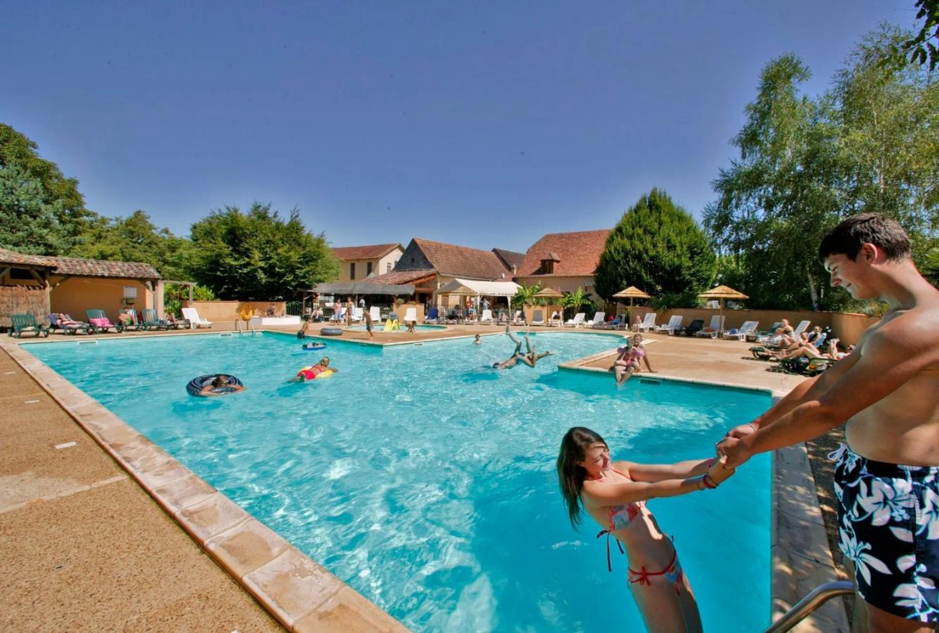 Ambiance de travail pour séminaire d'entreprise à Camping Le Perpetuum - Domme
