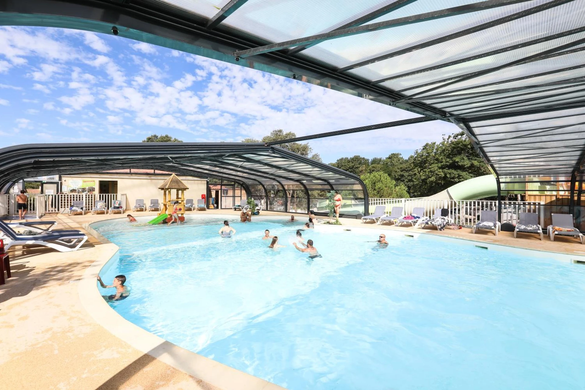 Chambre à Camping Le Petit Rocher - Organiser un séminaire d'entreprise à Longeville-sur-Mer
