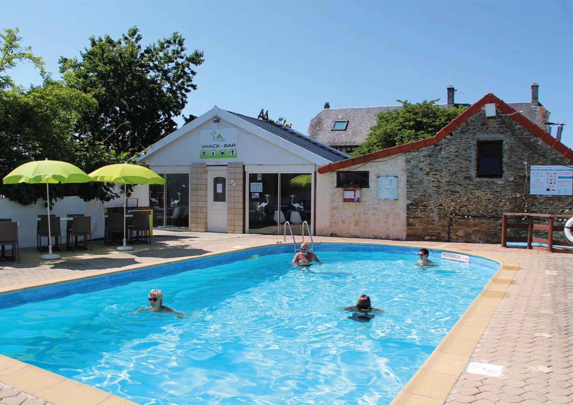 Ambiance de travail pour séminaire d'entreprise à Camping Le Picard - Tournières