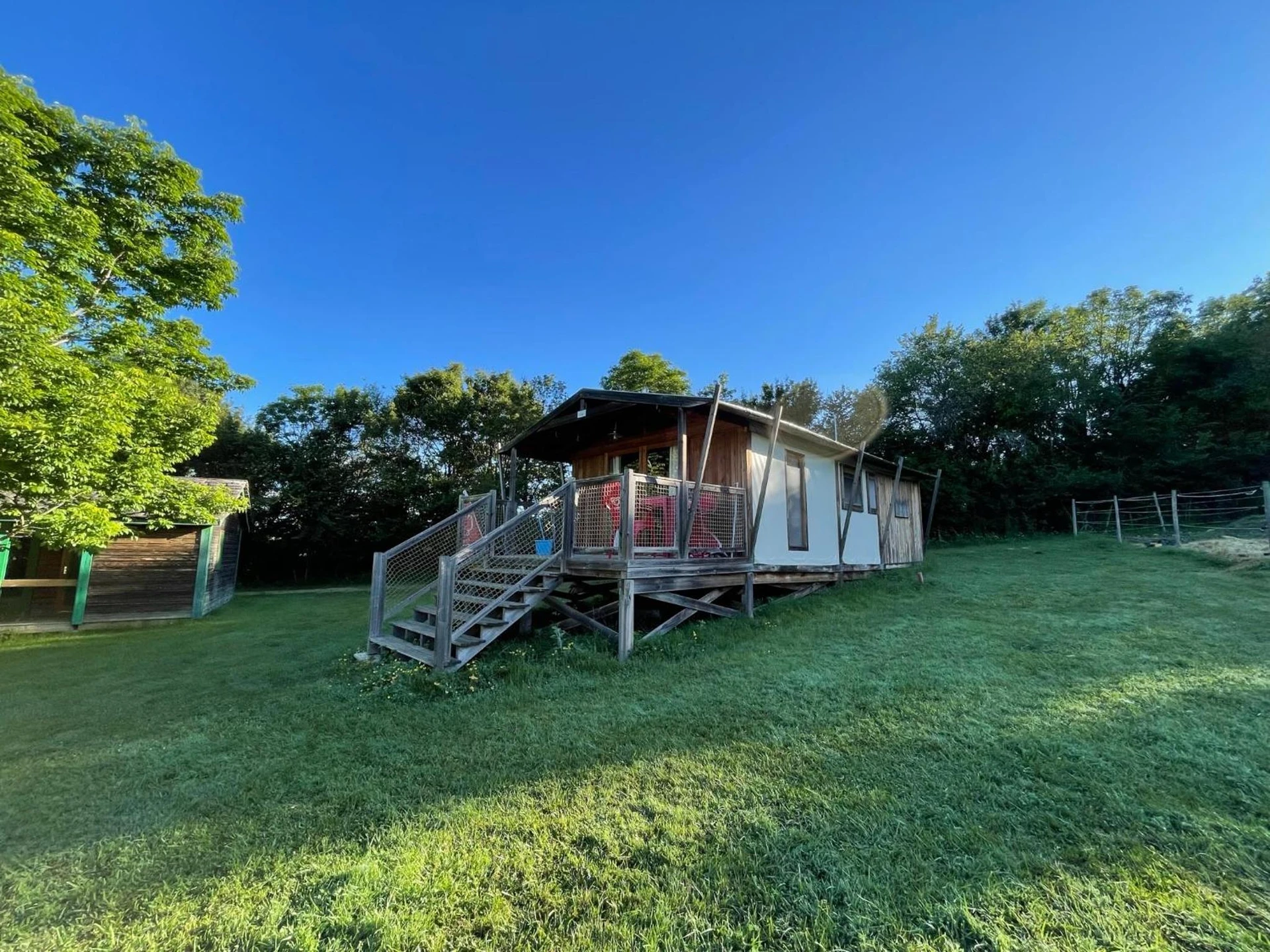 Chambre à lodge camping le Plo AVEYRON - Organiser un séminaire d'entreprise à Sévérac d' Aveyron