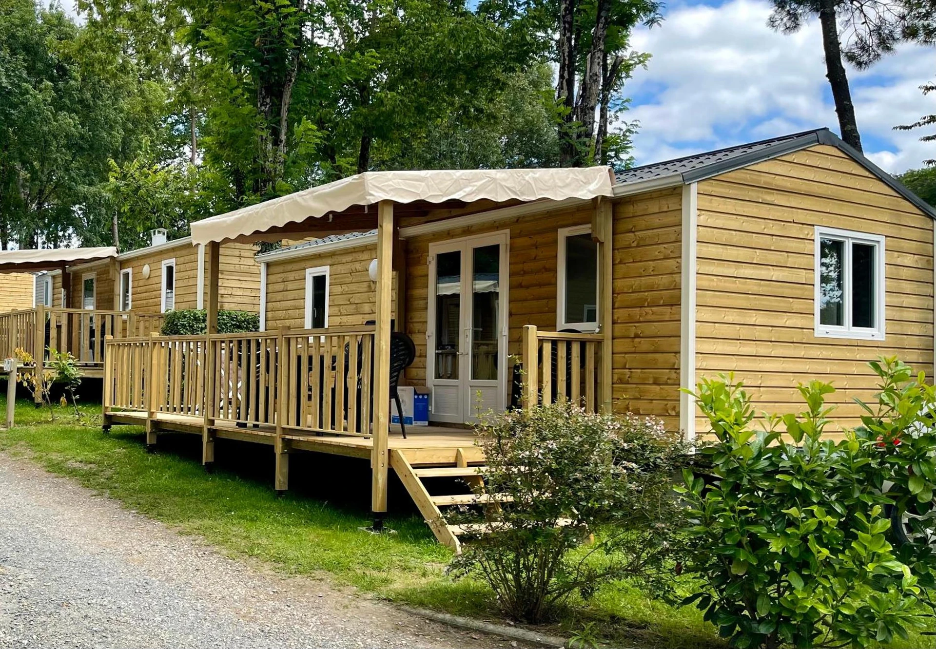 Lieu convivial pour un séminaire d'entreprise à Camping Paradis Le Pressoir - Petit-Palais-et-Cornemps - En savoir plus 