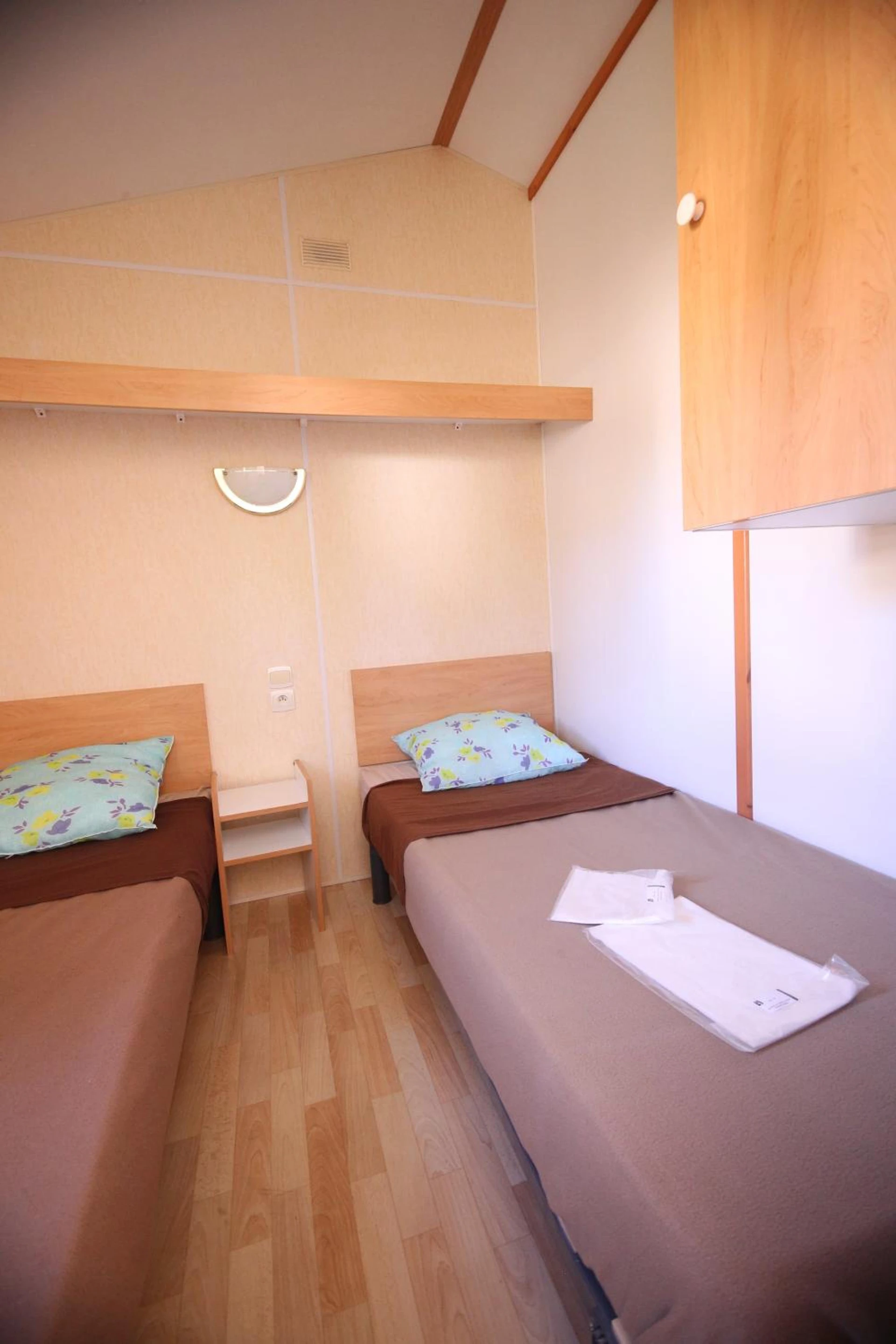 Magnifique chambre pour un séminaire d'entreprise à Camping Le Ruisseau - Saint-André-de-Seignanx