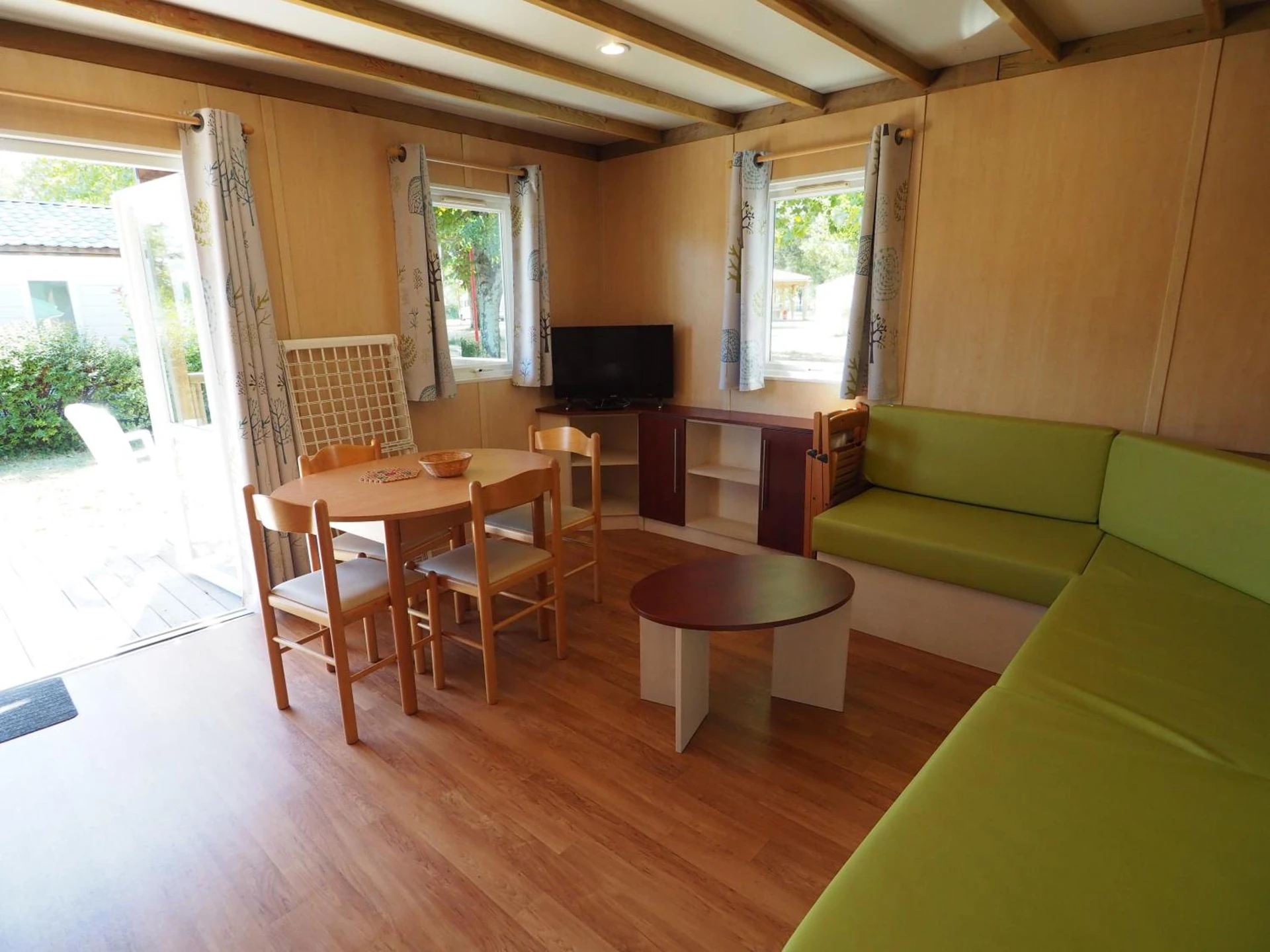 Salle de séminaire à Camping Le Sorlut - Organiser un événement professionnel à Cozes