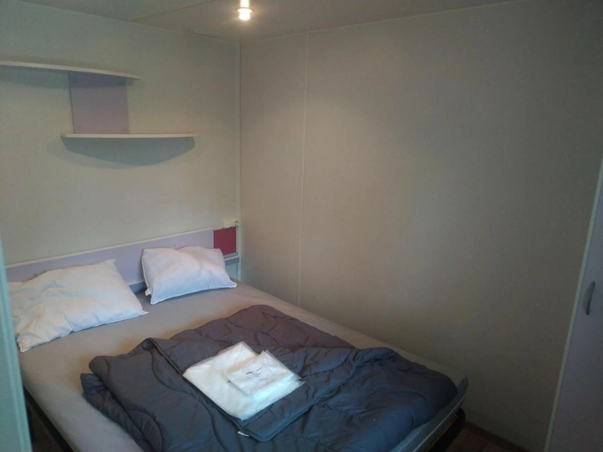 Magnifique chambre pour un séminaire d'entreprise à Camping Le Val de Cesse - Mirepeisset