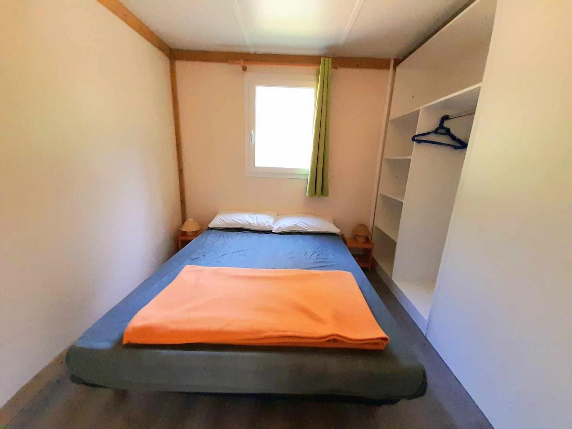 Chambre disponible pour un séminaire d'entreprise à Les Auzerals camping du lac - Rabastens