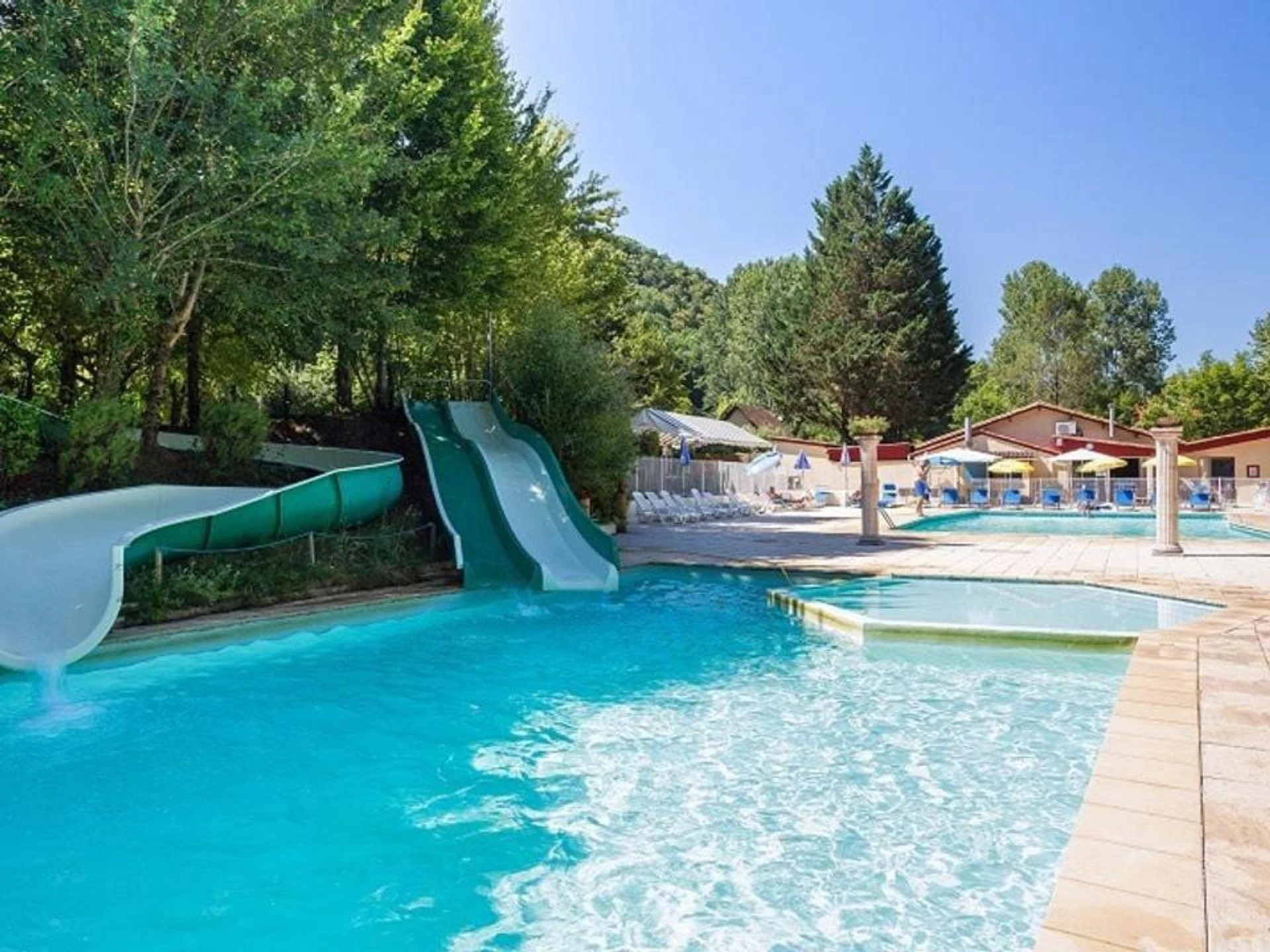 Salle de séminaire à Camping maeva Escapades Les Bö-Bains - Organiser un événement professionnel à Badefols-sur-Dordogne