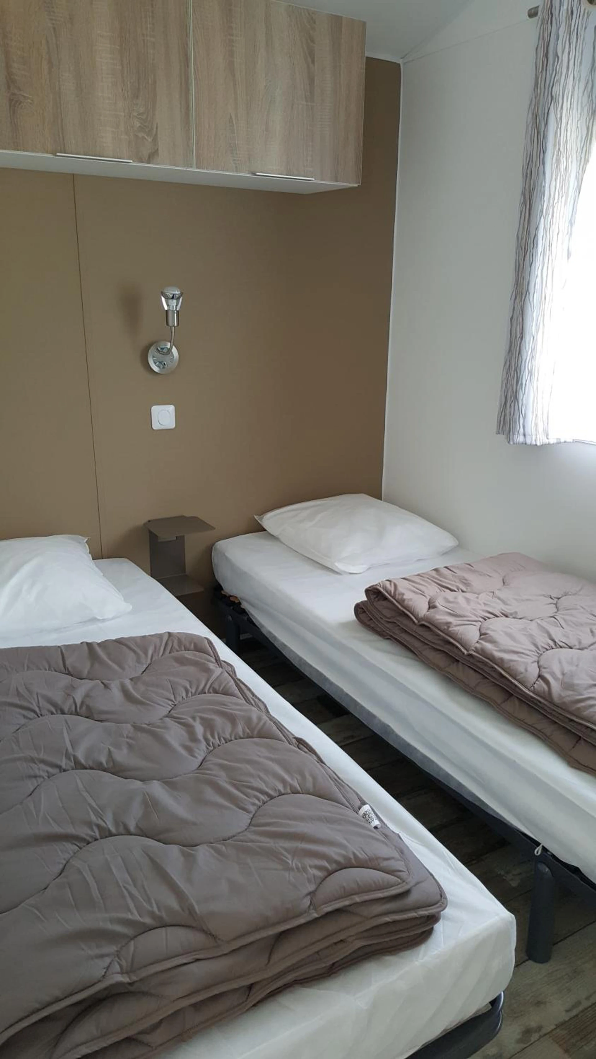 Magnifique chambre pour un séminaire d'entreprise à Camping Caravaning Les Cerisiers Berck sur mer - Verton