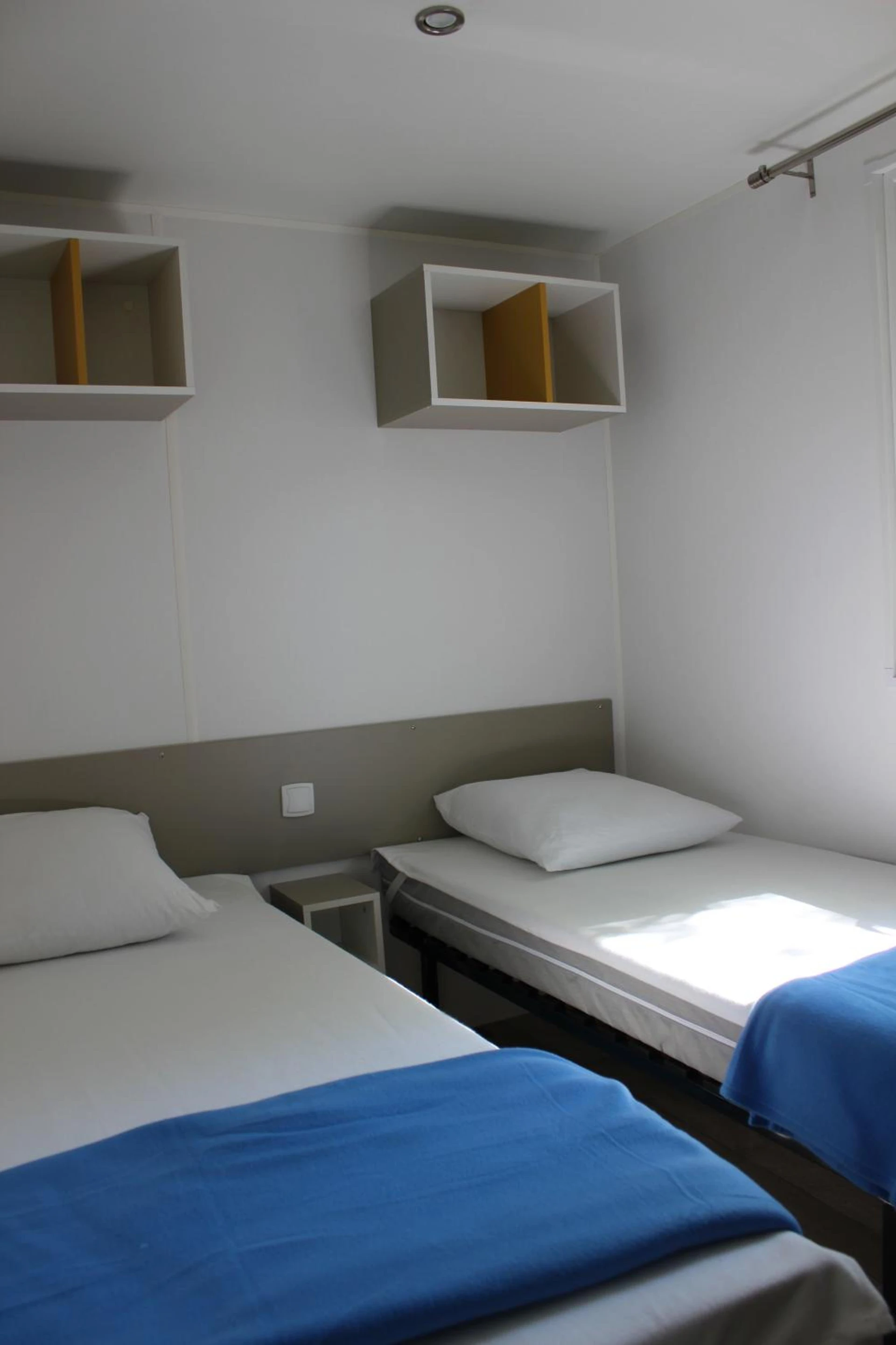 Chambre disponible pour un séminaire d'entreprise à Camping les Chênes - Chauzon