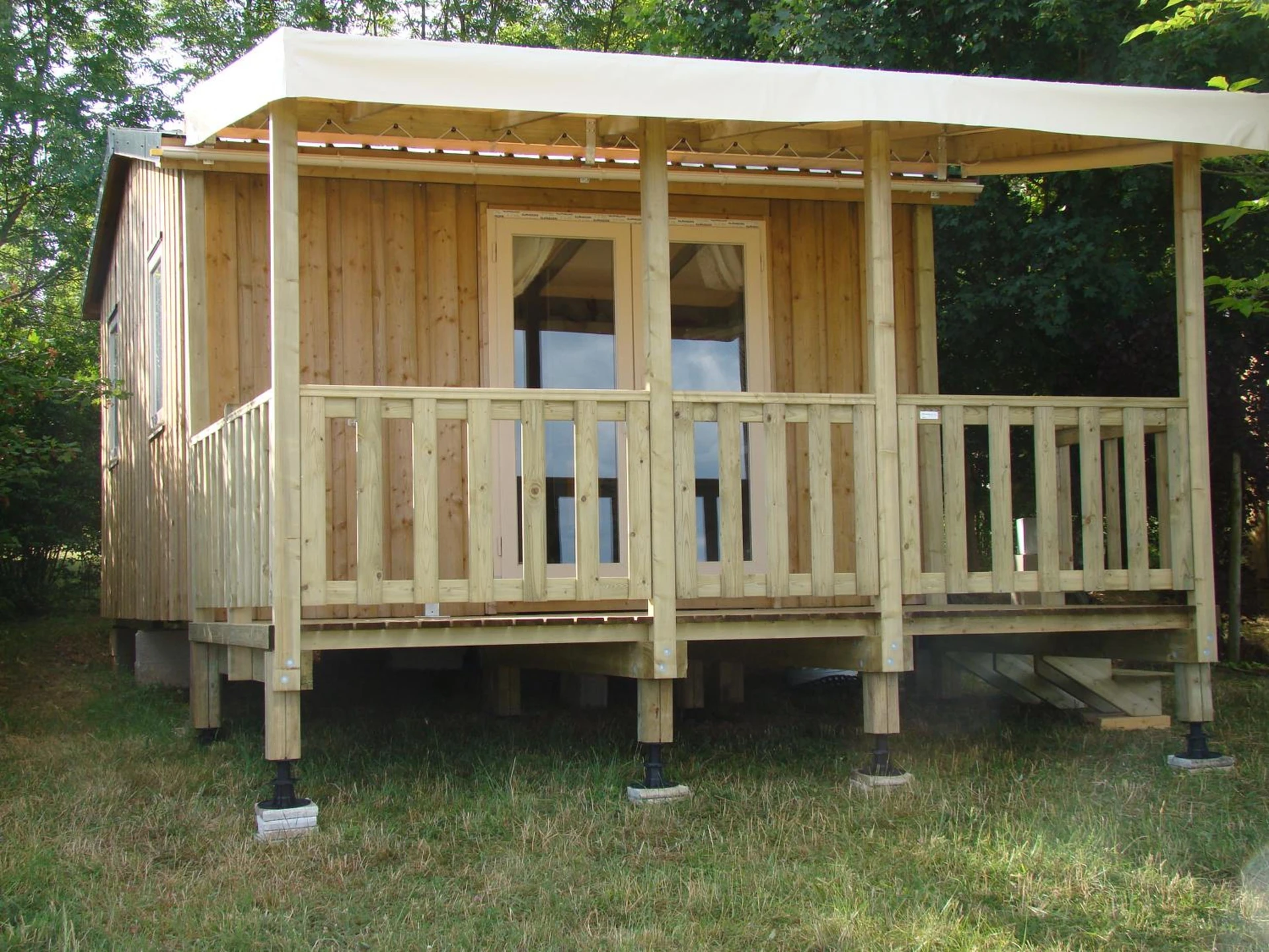 Espaces de team building à CAMPING LES GRAVES - Cabane TITHOME - Organiser un séminaire d'entreprise à Saint-Pierre-Lafeuille