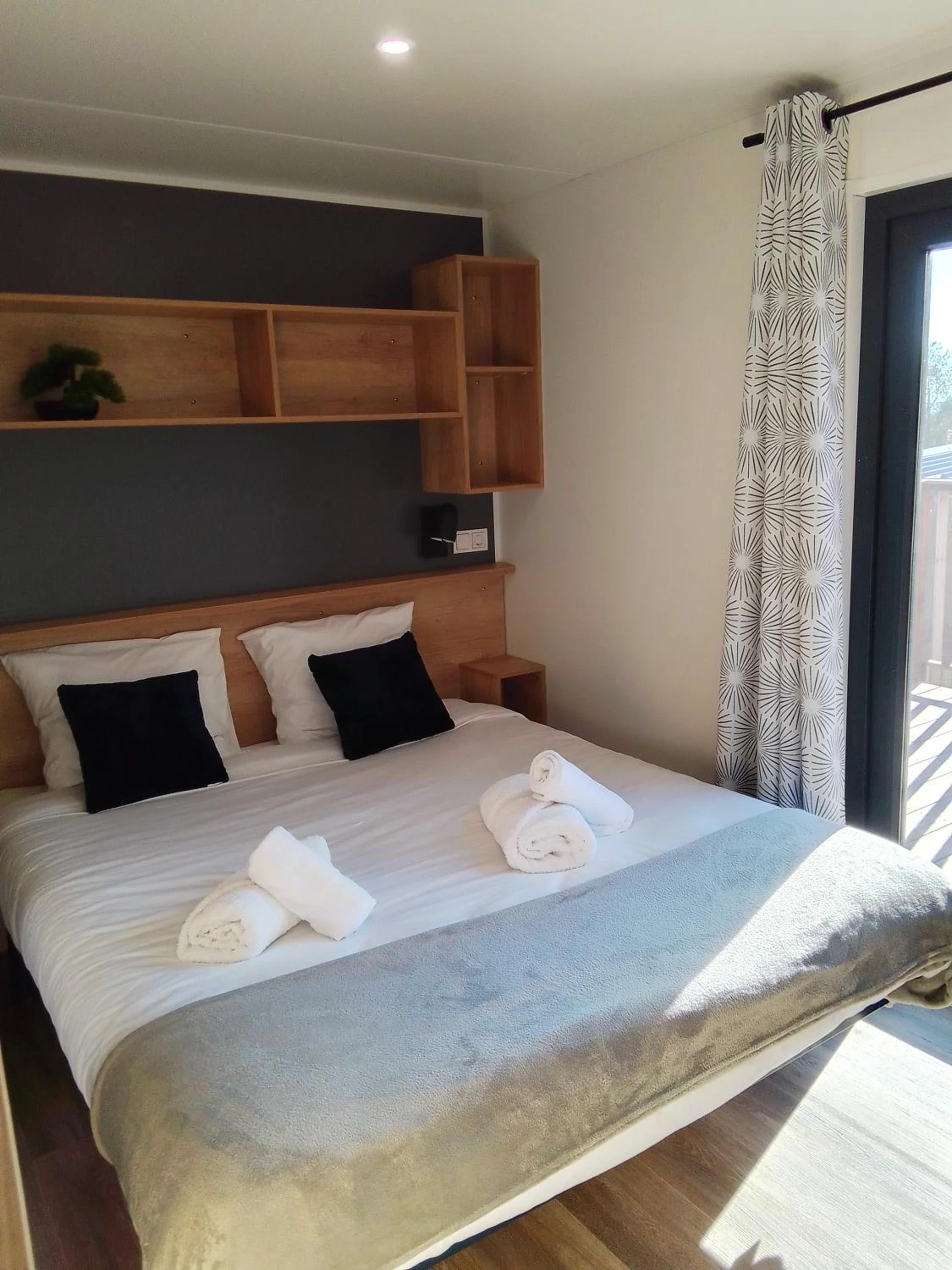 Chambre disponible pour un séminaire d'entreprise à Camping les lodges du lagon - Calvisson