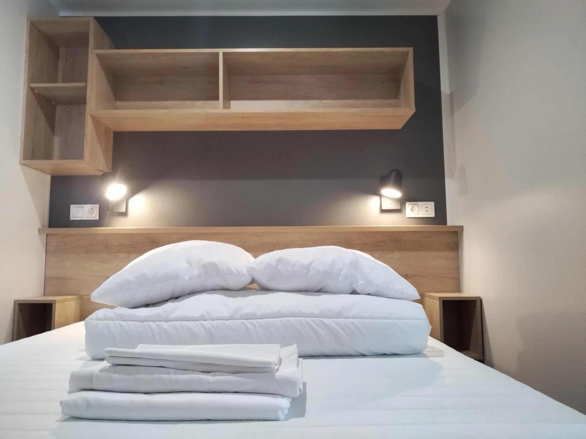 Chambre disponible pour un séminaire d'entreprise à Camping les lodges du lagon - Calvisson