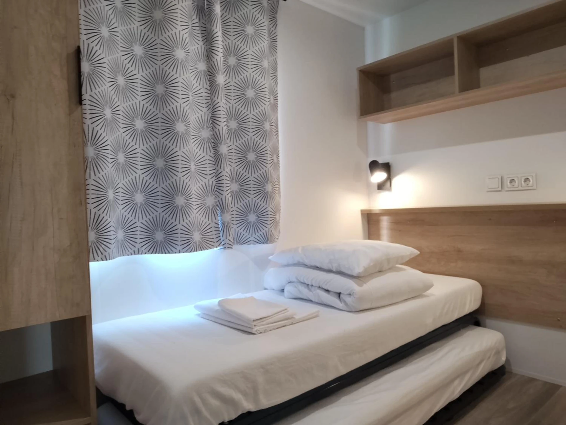 Chambre disponible pour un séminaire d'entreprise à Camping les lodges du lagon - Calvisson