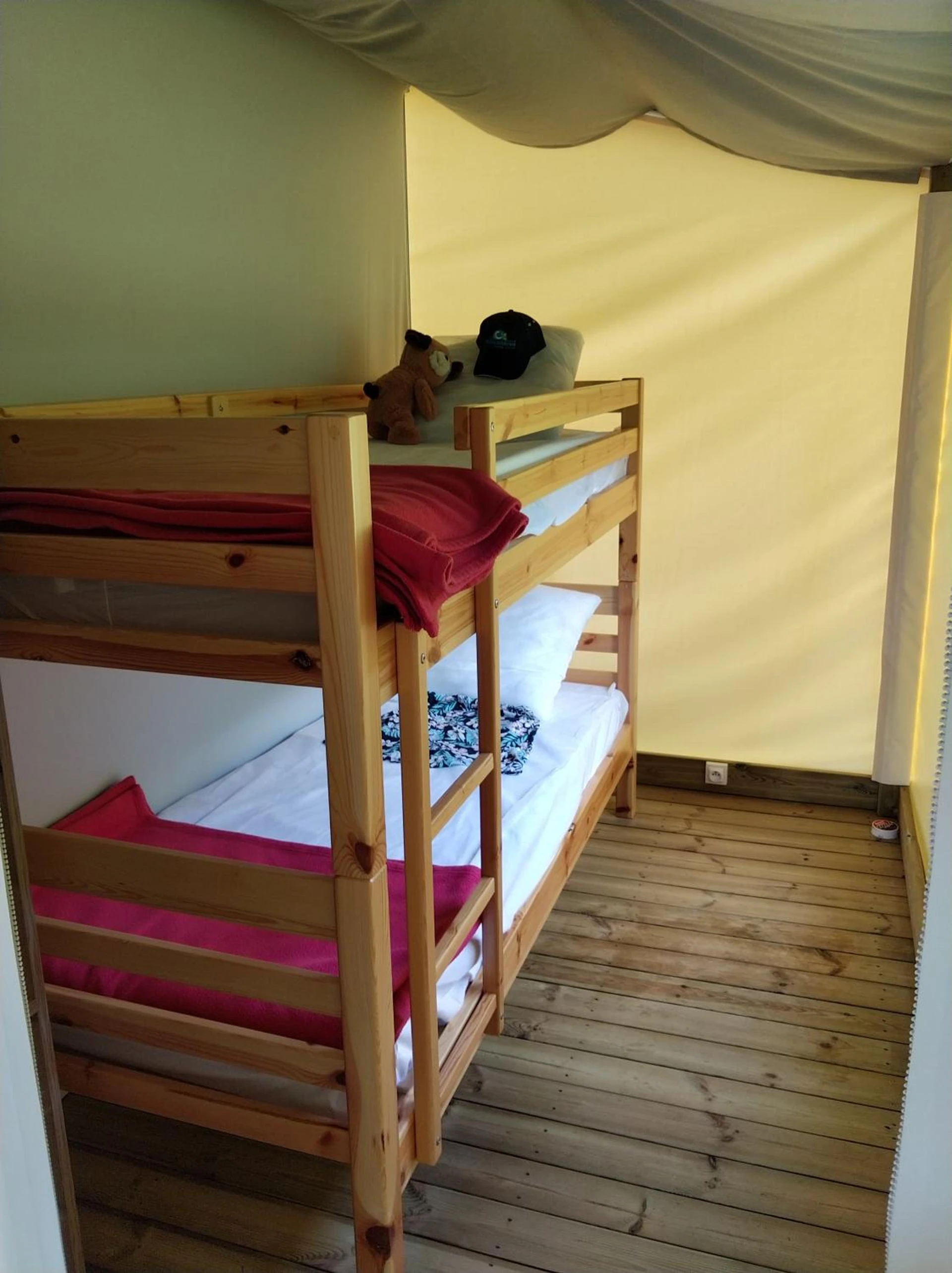 Magnifique chambre pour un séminaire d'entreprise à Camping les Mancellieres - Avrillé