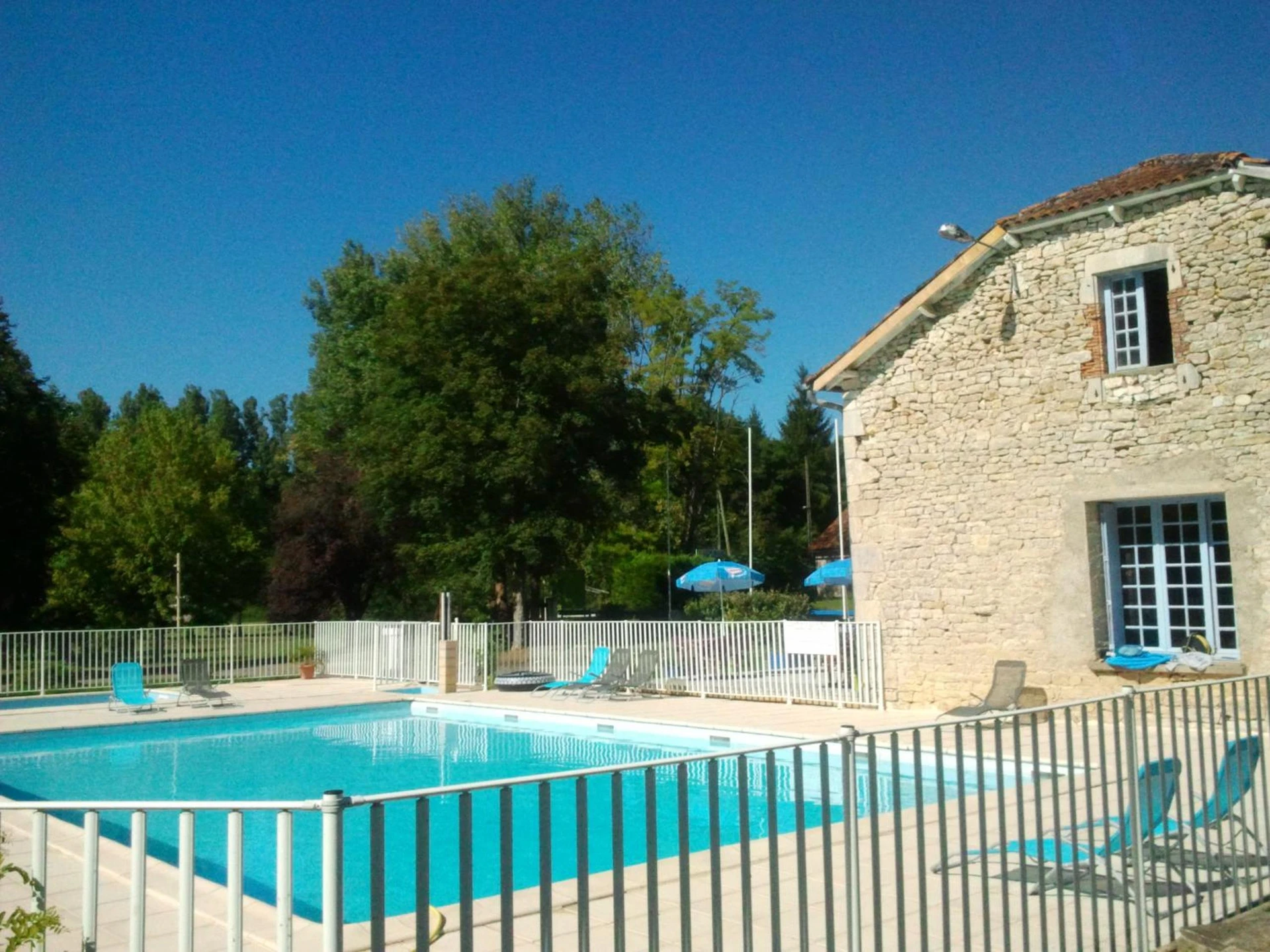Salle de séminaire à Camping Les Rives du Céou - Organiser un événement professionnel à Saint-Chamarand