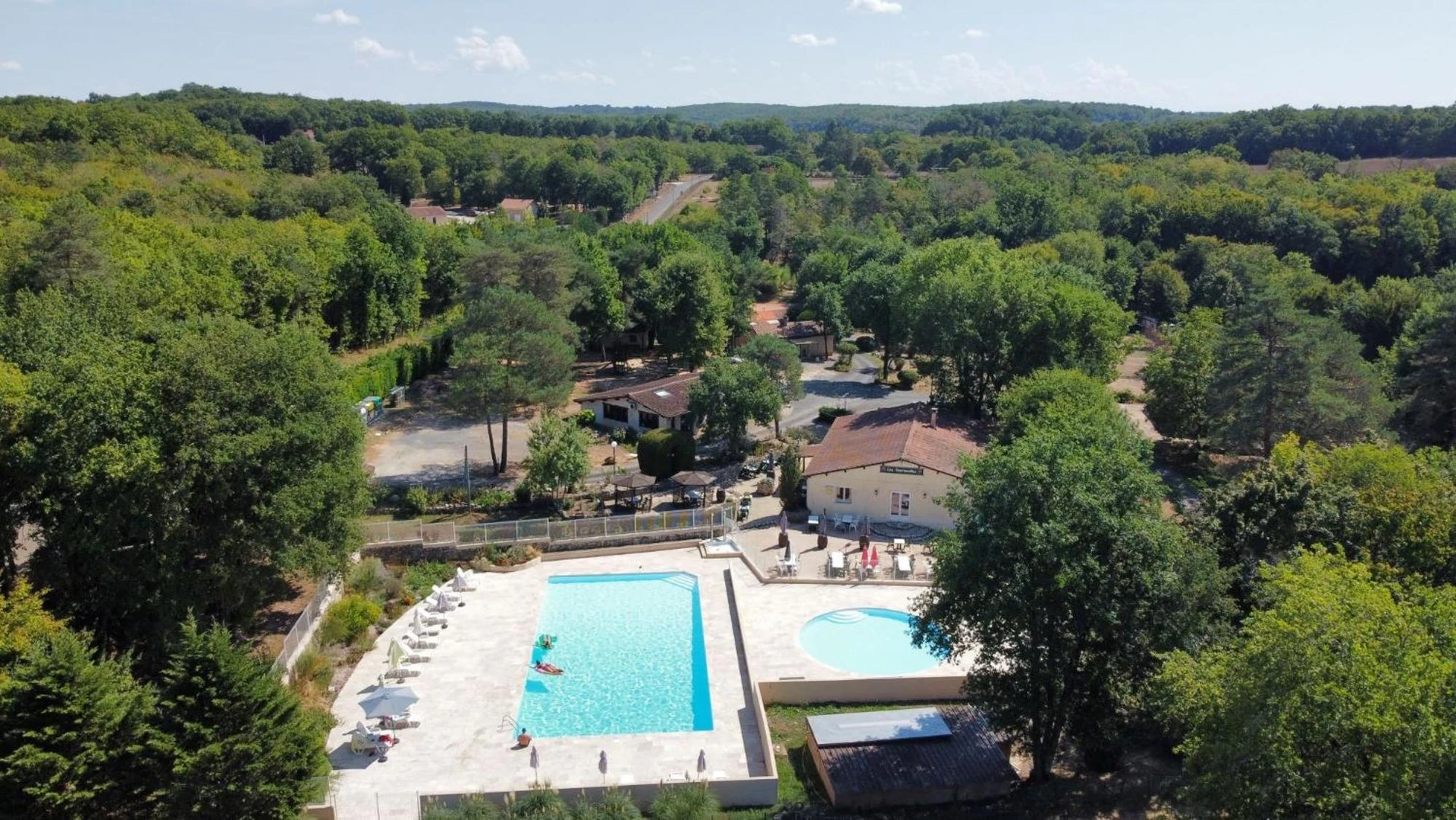 Salle de séminaire à Camping les Tourterelles - Organiser un événement professionnel à Tourtoirac